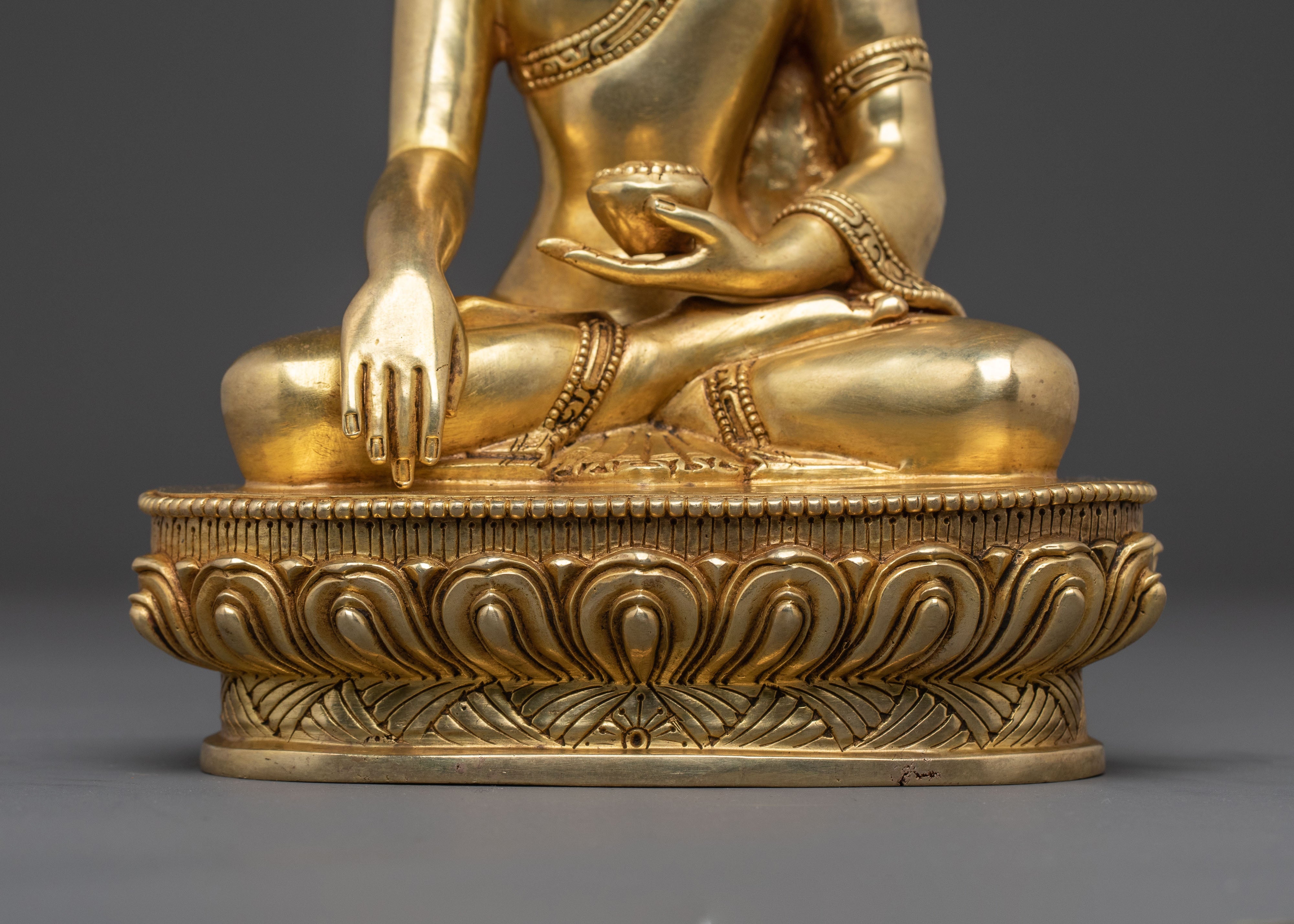Shakyamuni Buddha Traditional Handcrafted Statue – 24K Gilded