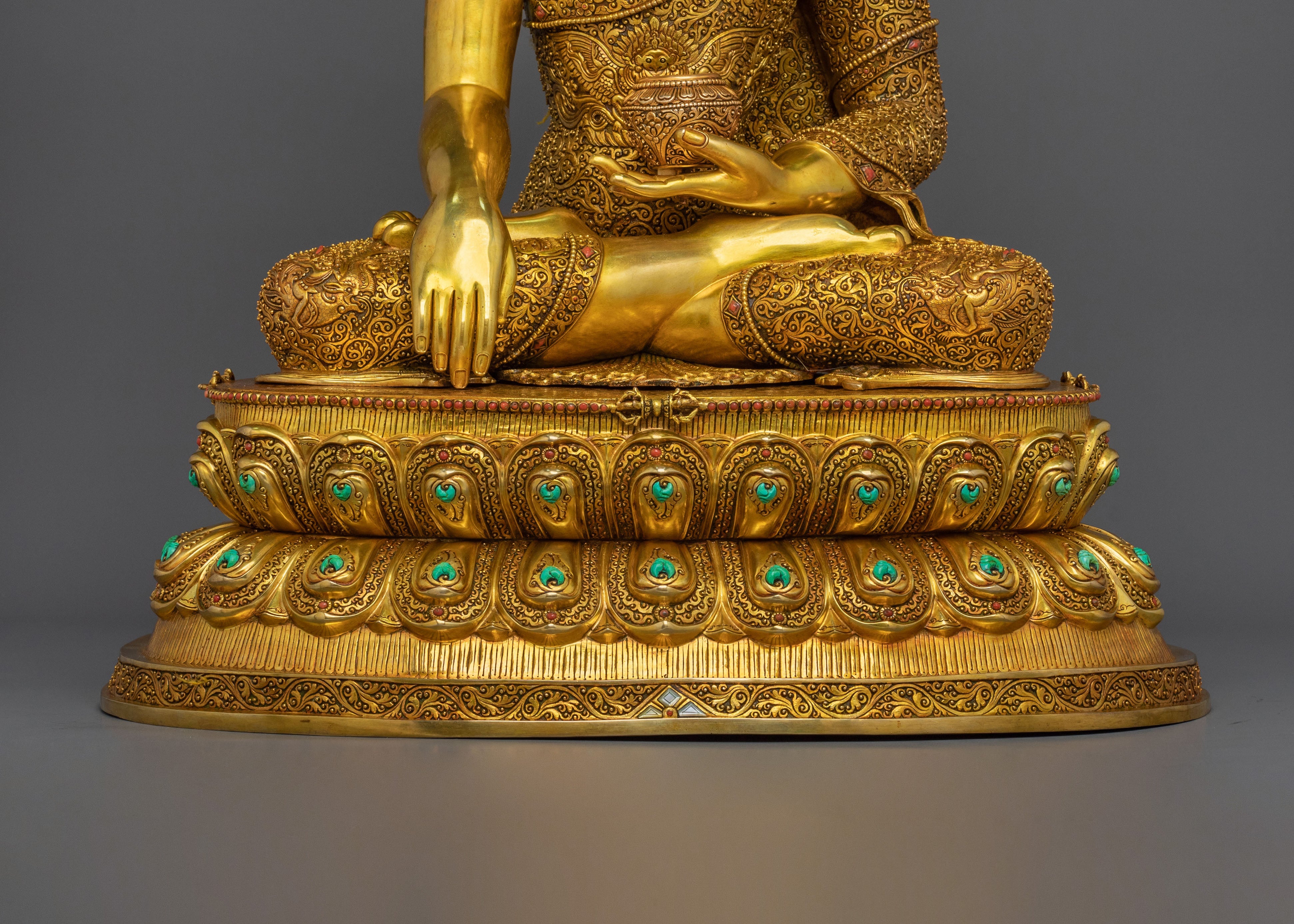 Shakyamuni Buddha Golden Statue for Buddhist Shrine
