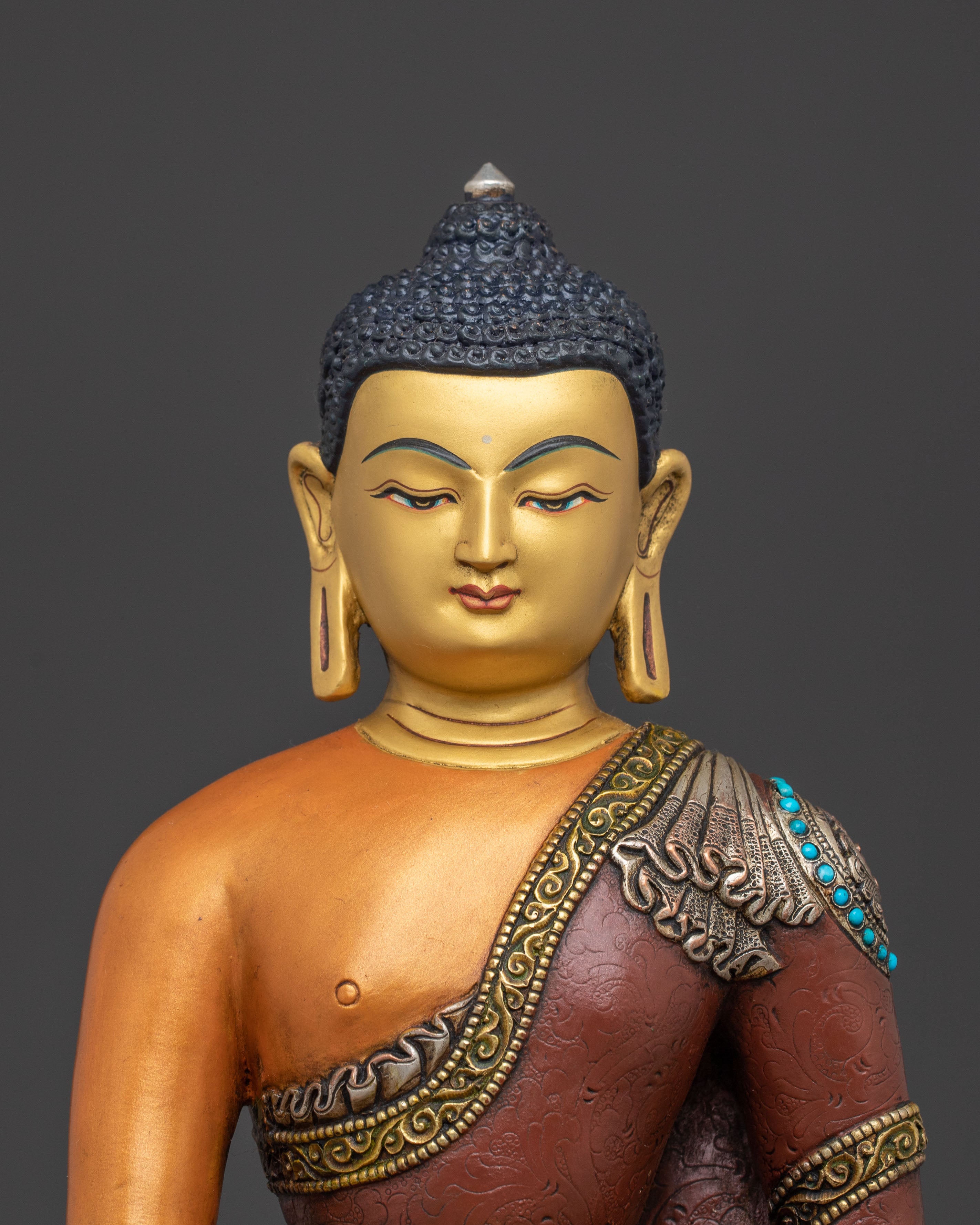 Shakyamuni Buddha Sculpture: Symbol of Wisdom