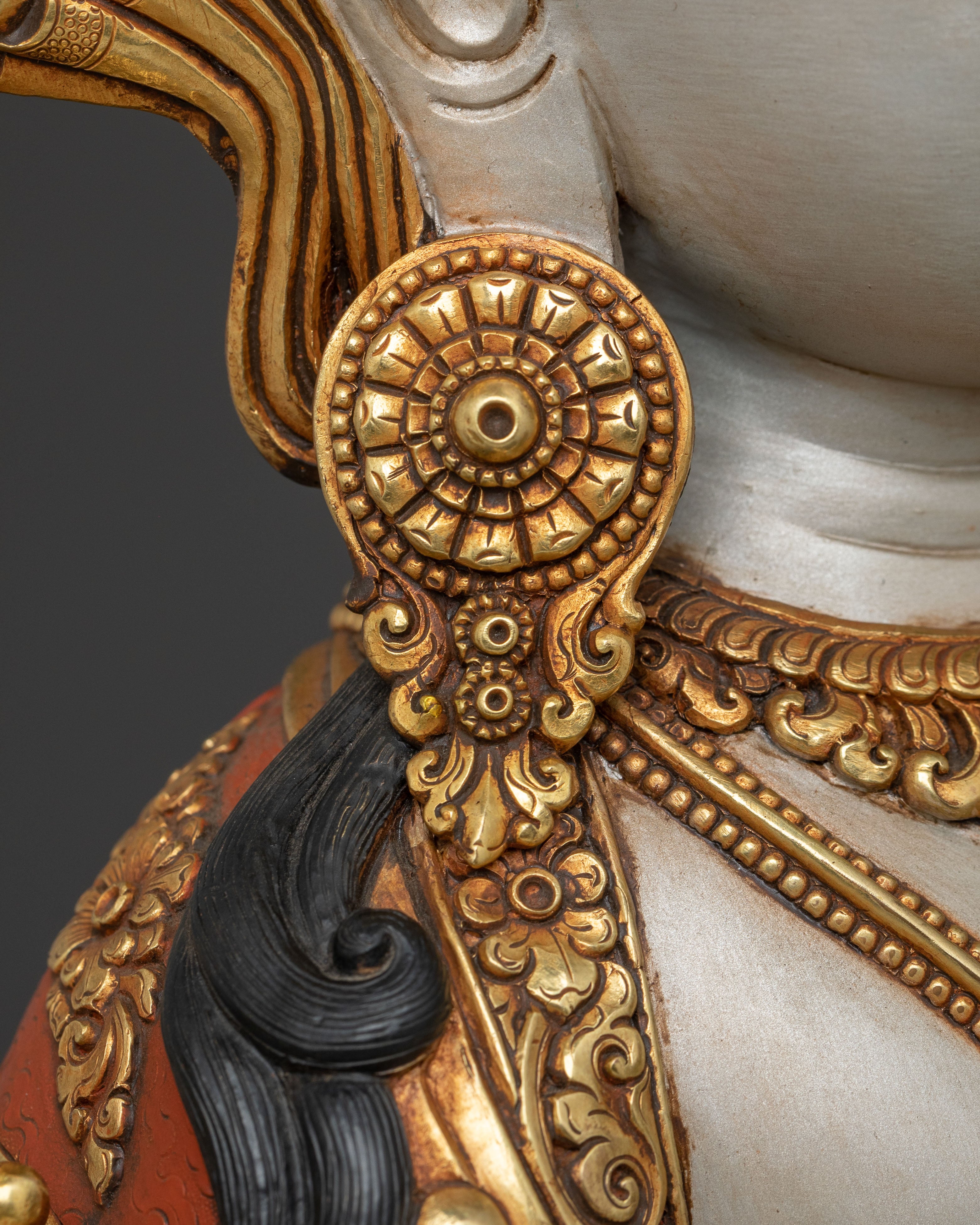 Avalokiteshvara Spiritual Figure for Altar Home Decor