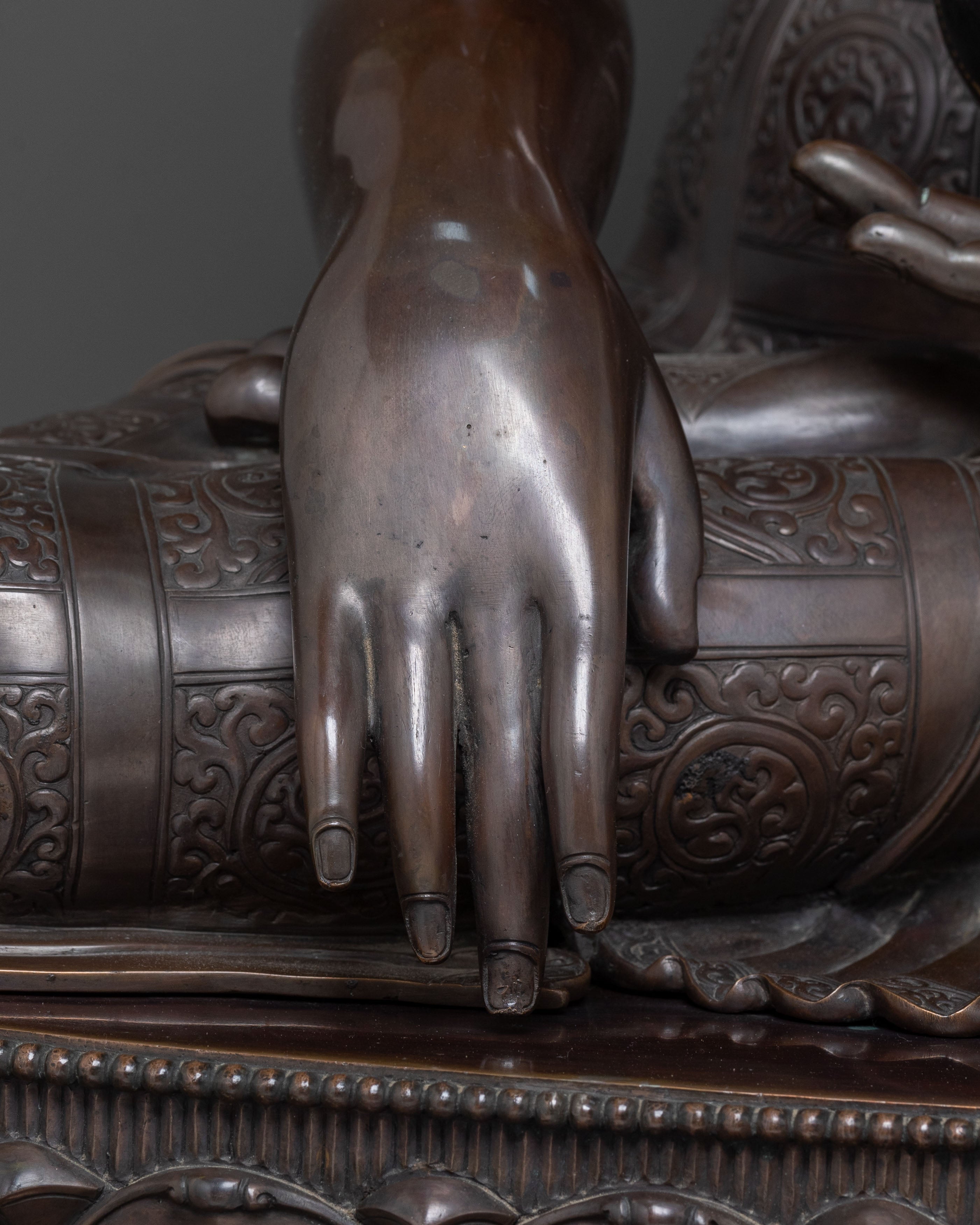 Shakyamuni Buddha Statue: Oxidized Copper Altar Decor