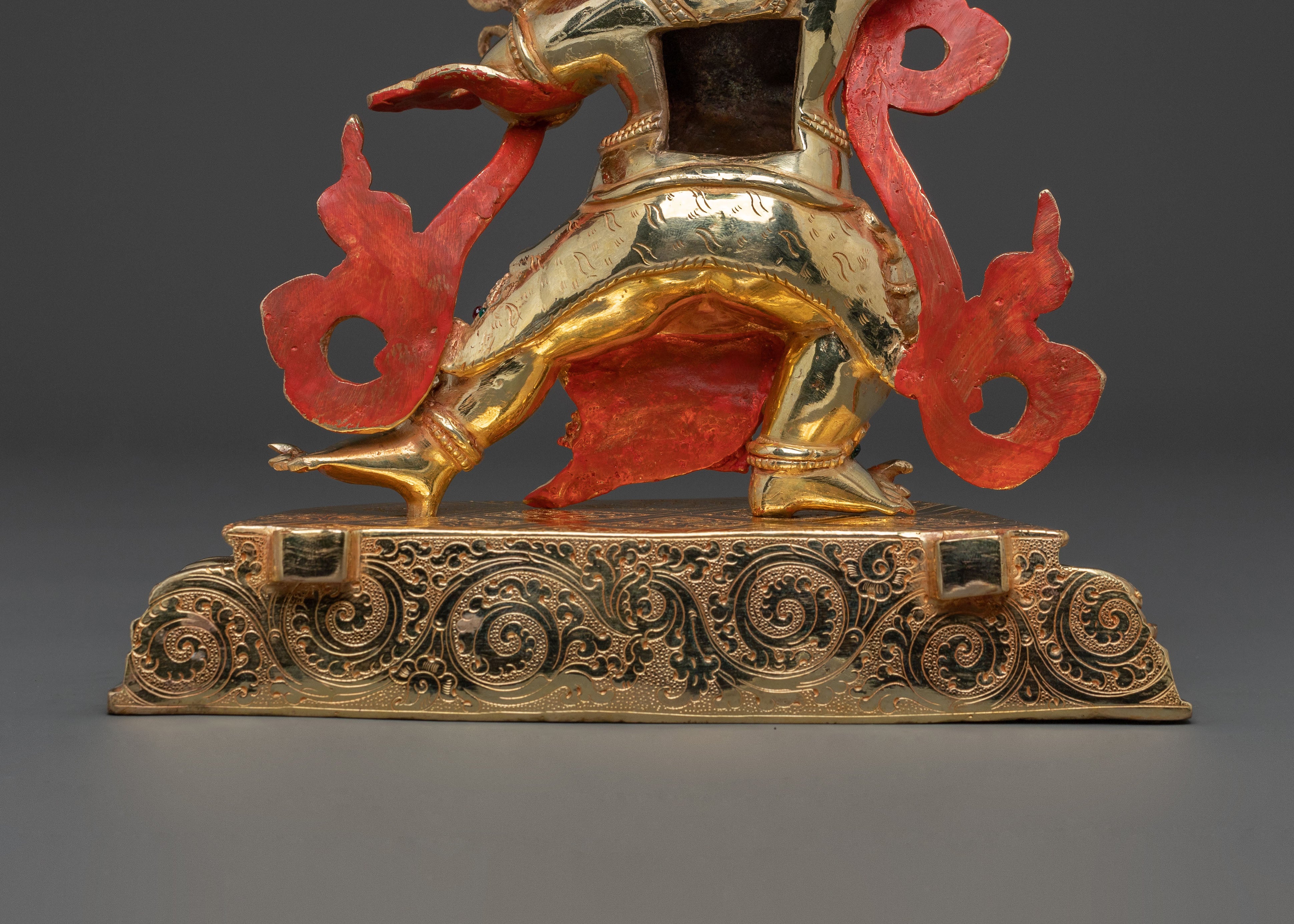 Vajrapani Statue: Fierce Protector
