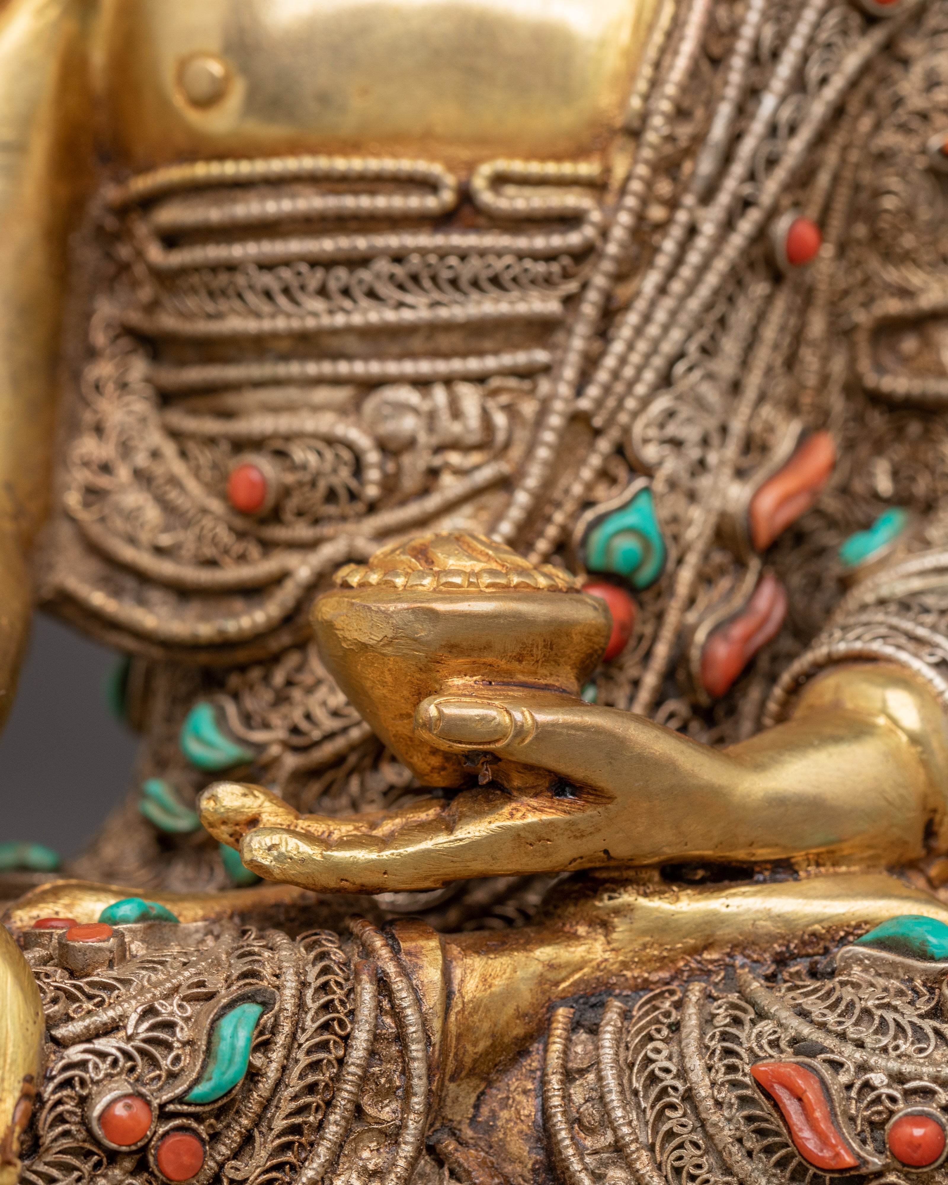 Shakyamuni Buddha Statue: The Awakened One | Historical Buddha