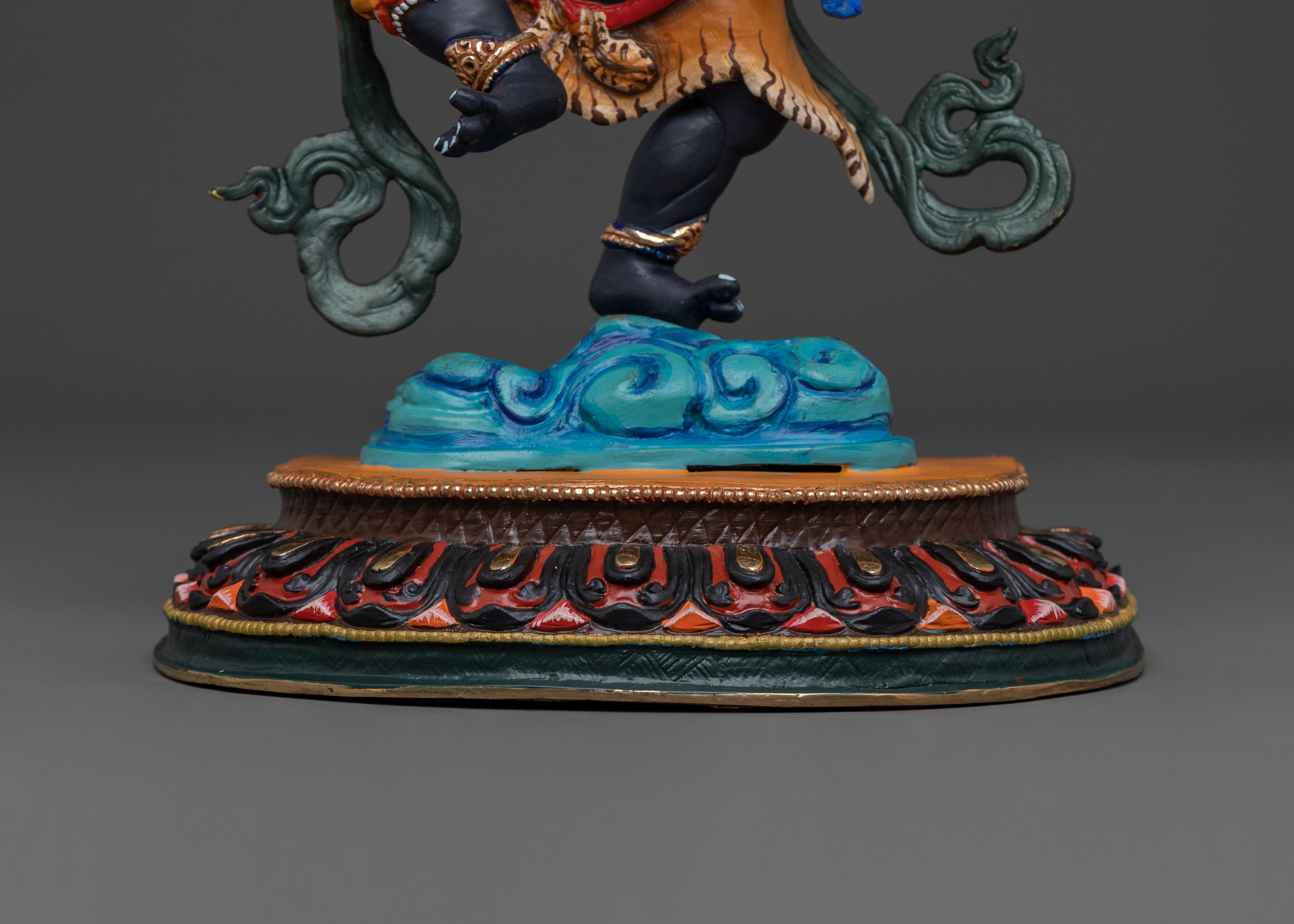 Dharma Protector: Uchusma Buddhist Statue