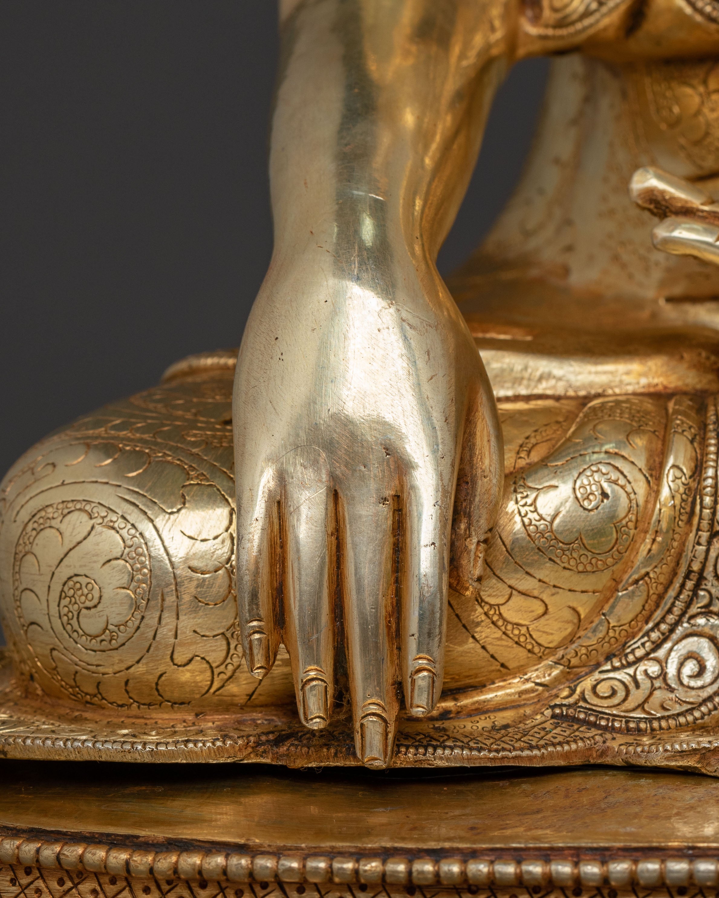 Shakyamuni Buddha Statue |  Symbol Wisdom & Compassion