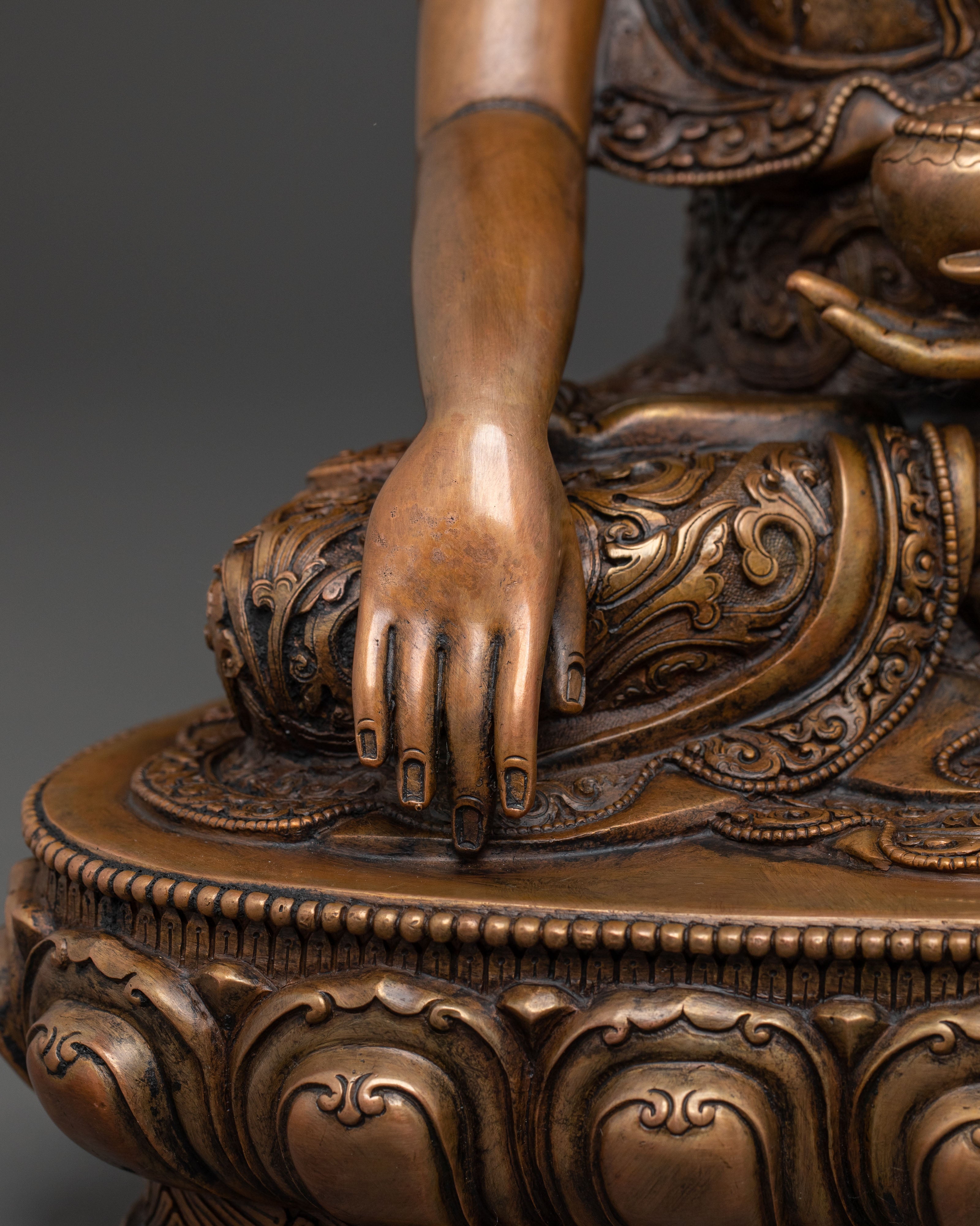 Shakyamuni Buddha Statue for Decor – Oxidized Copper Art