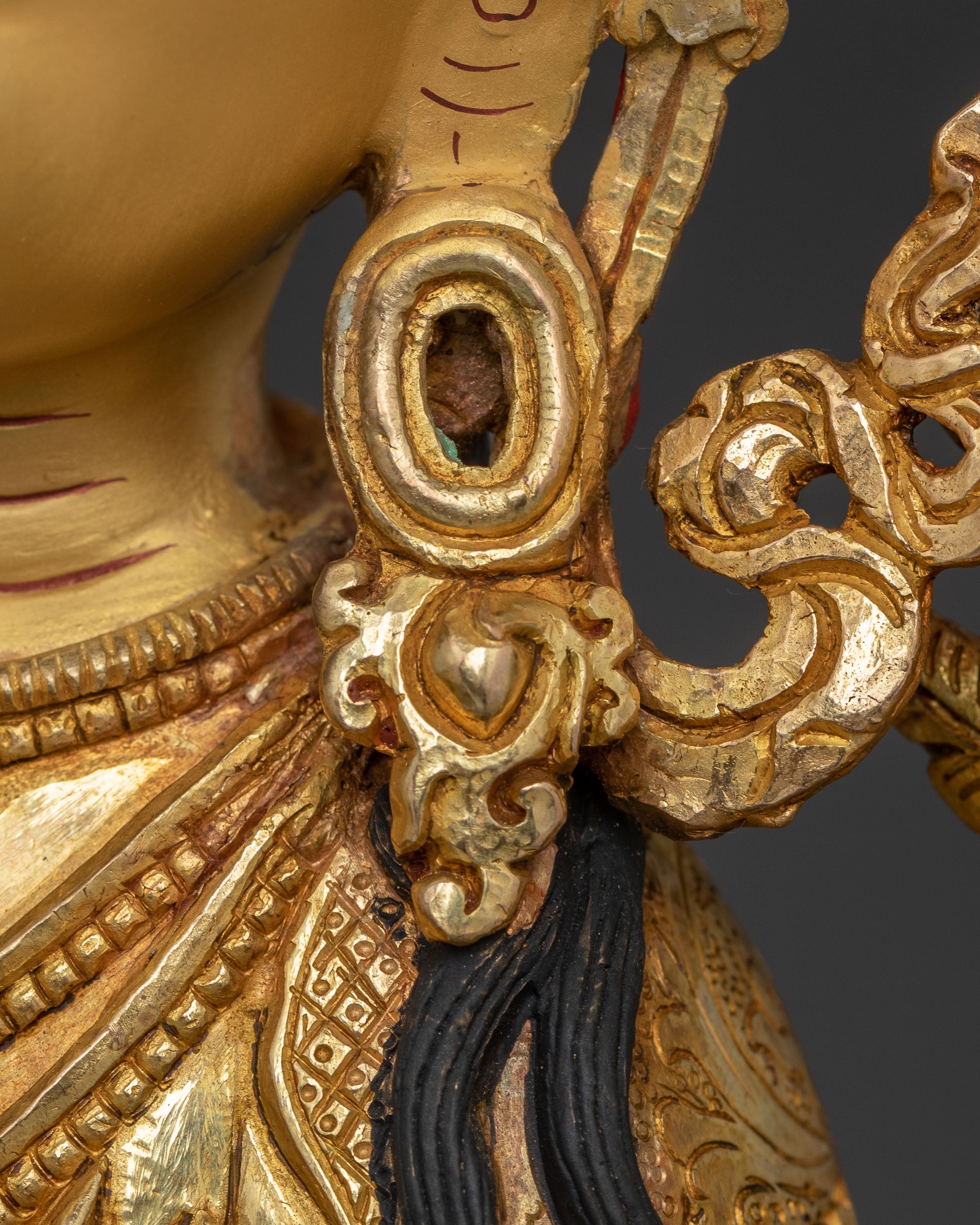 Chenrezig Statue: The Power and Compassion