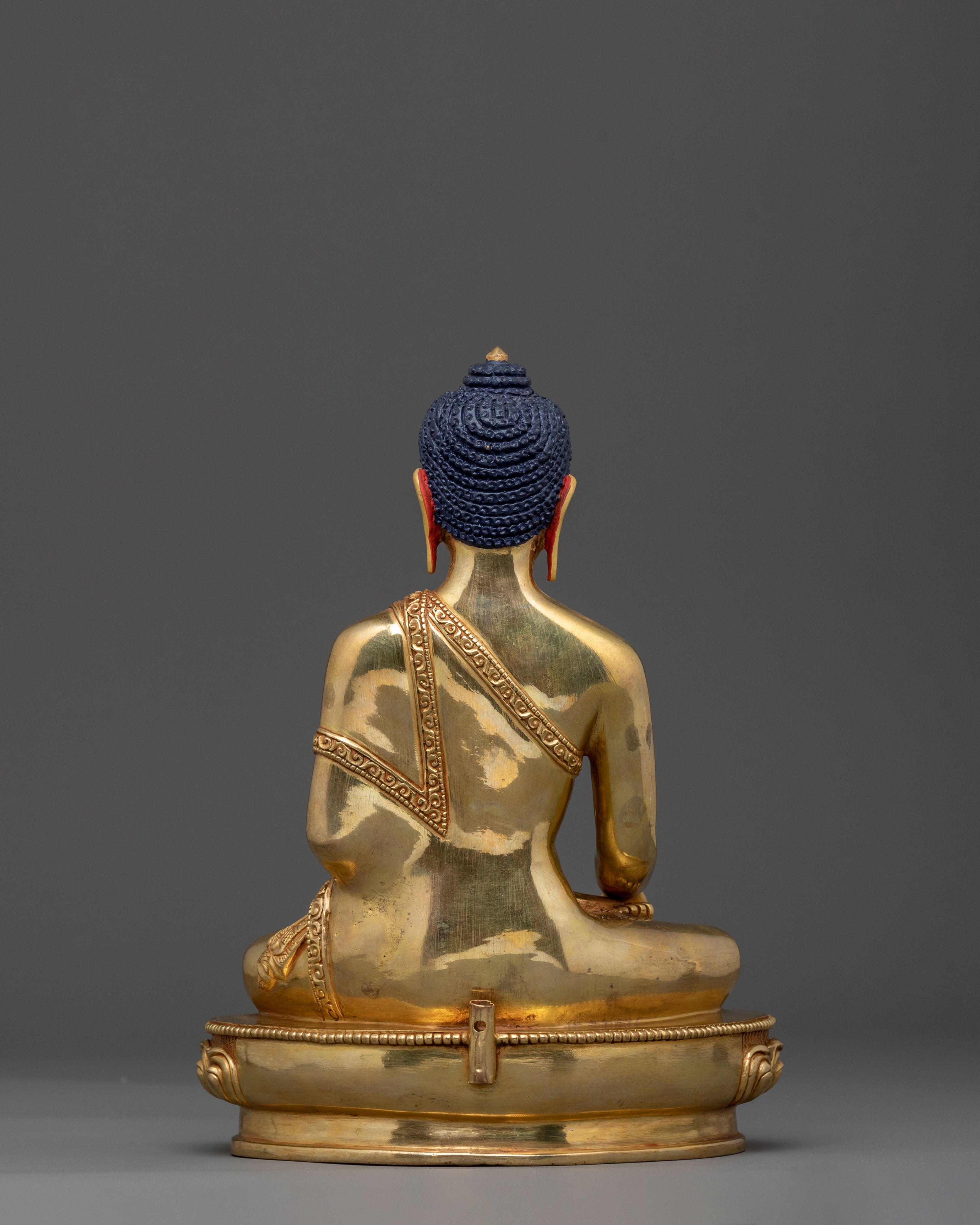 Shakyamuni Buddha Statue Radiates Enlightenment