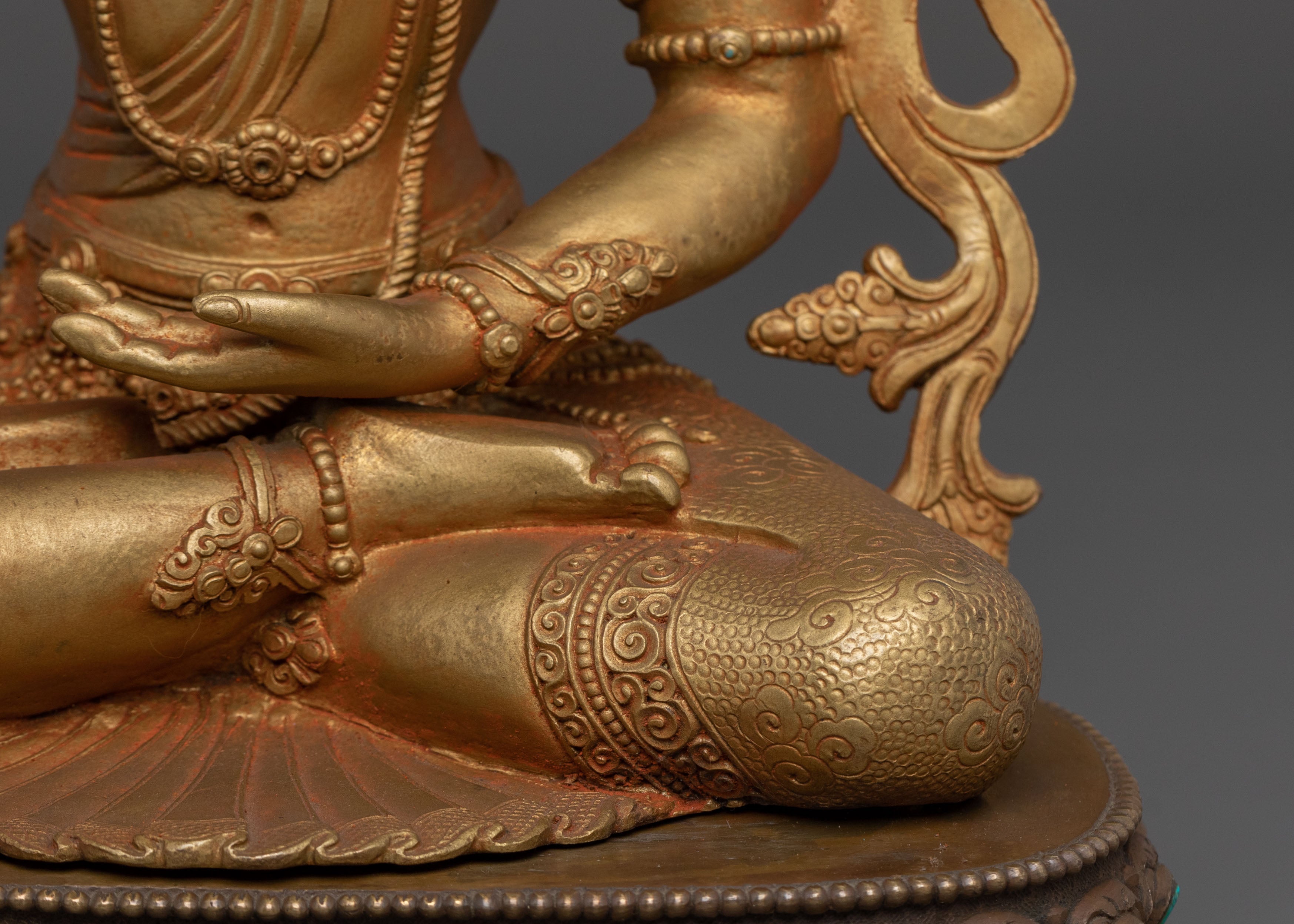 Crown Shakyamuni Statue | Sacred Altar Decor