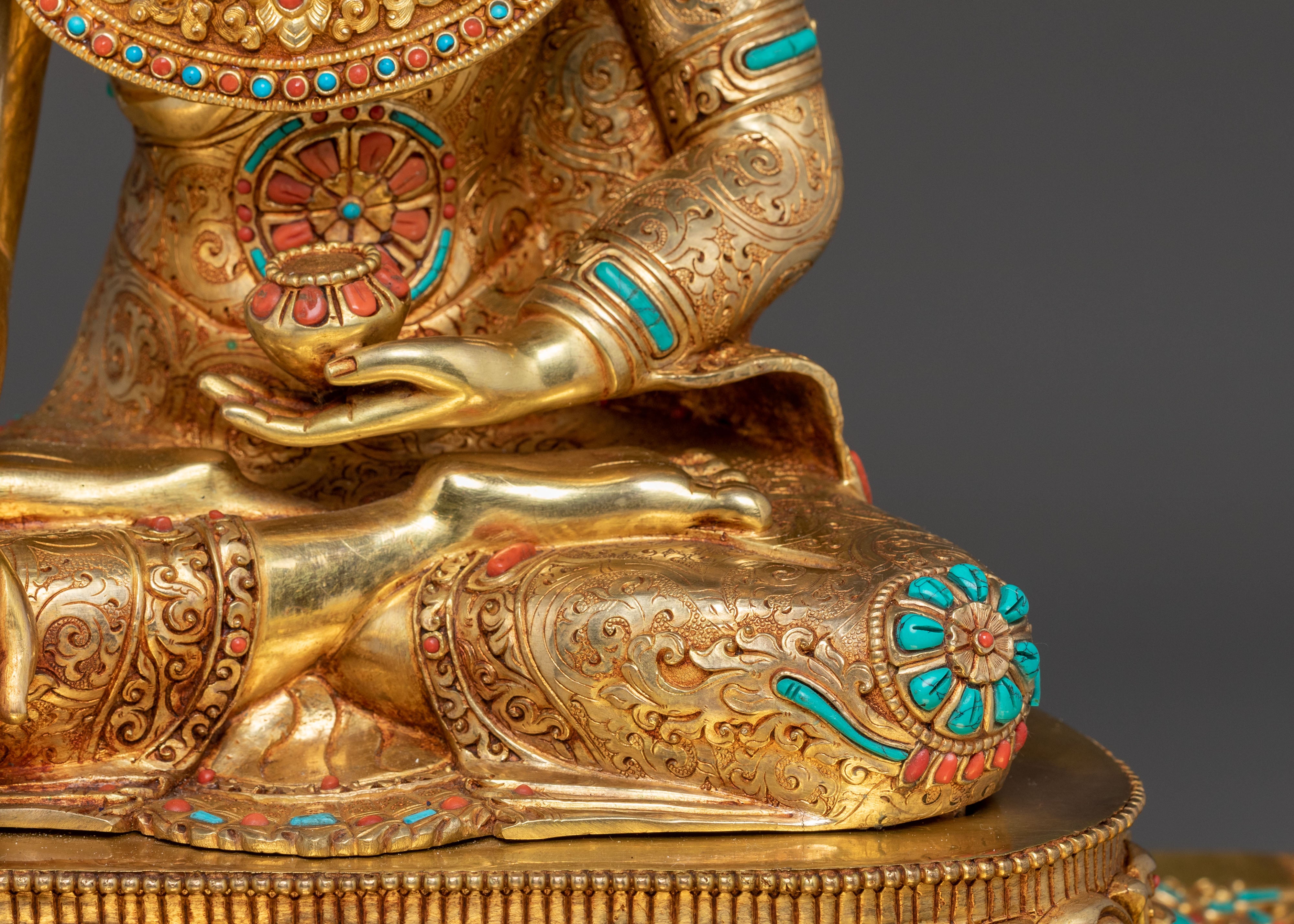 Crown Shakyamuni Buddha On Throne | Altar Decor