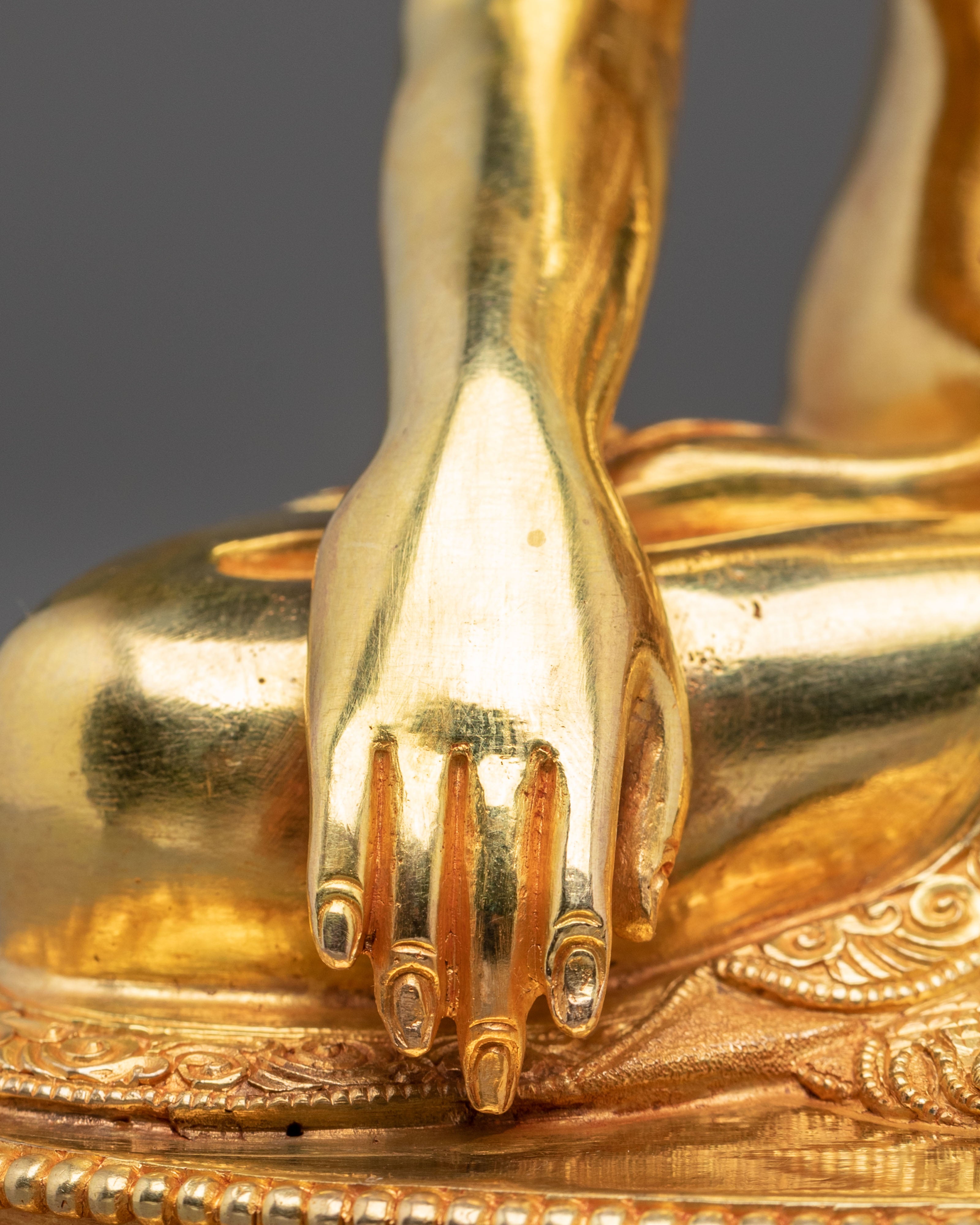 Siddhartha Gautama Buddha Sacred Sculpture | Symbol of the Path to Enlightenment