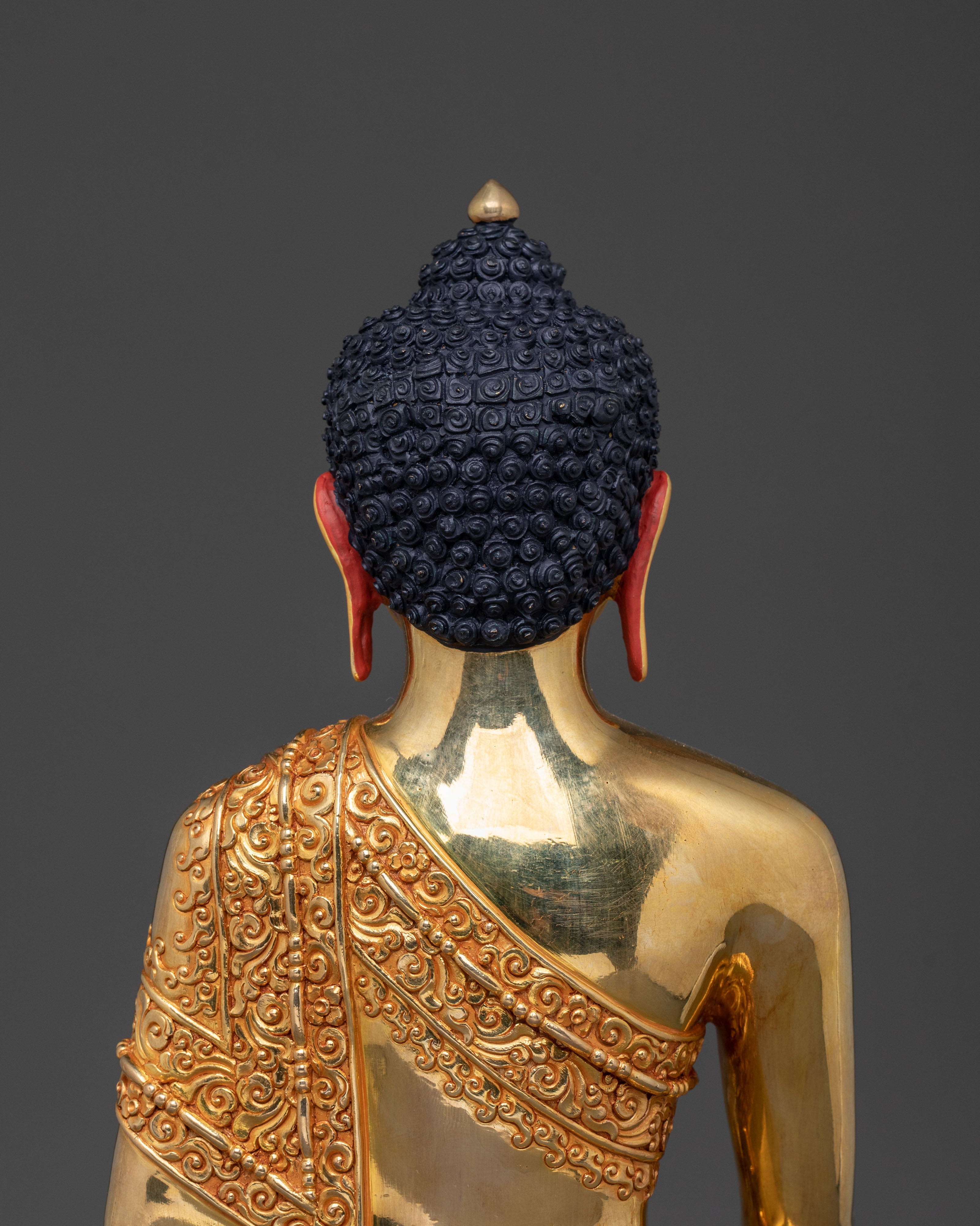 Majestic Shakyamuni Buddha Golden Statue