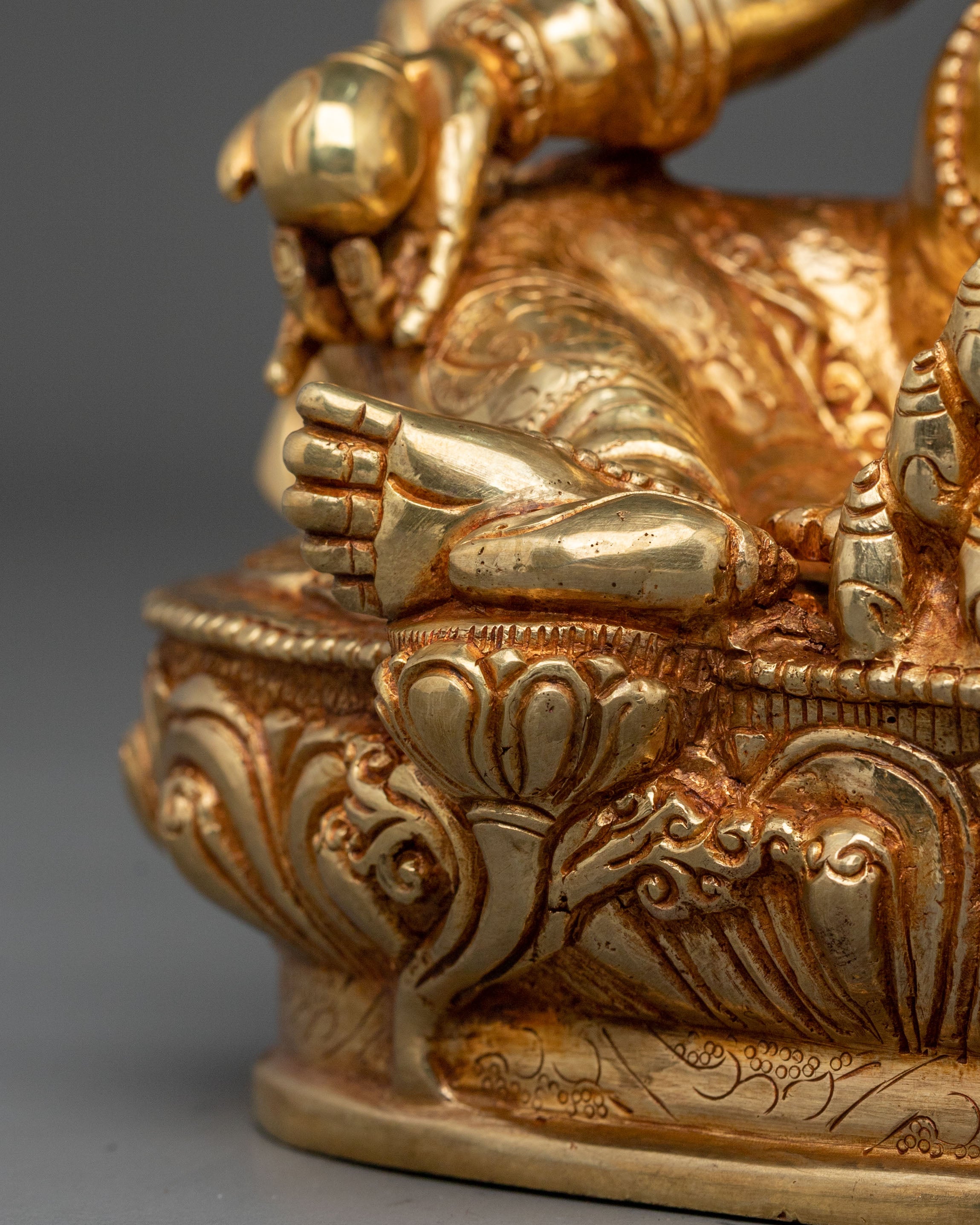 Tibetan God Dzambhala Statue | Tibetan Wealth God