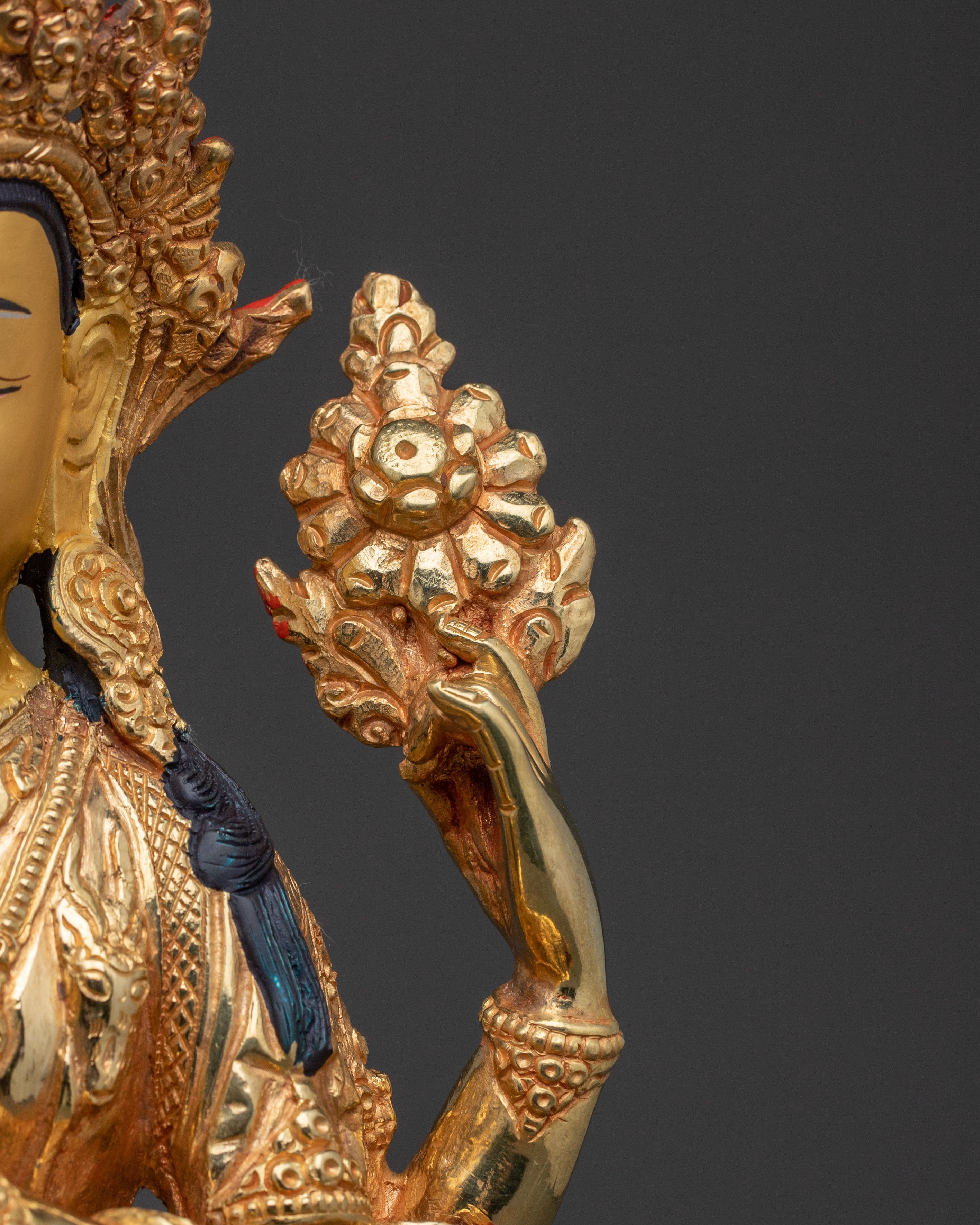24k Gold Gilded Chenrezig Spiritual Statue – Divine Craftsmanship