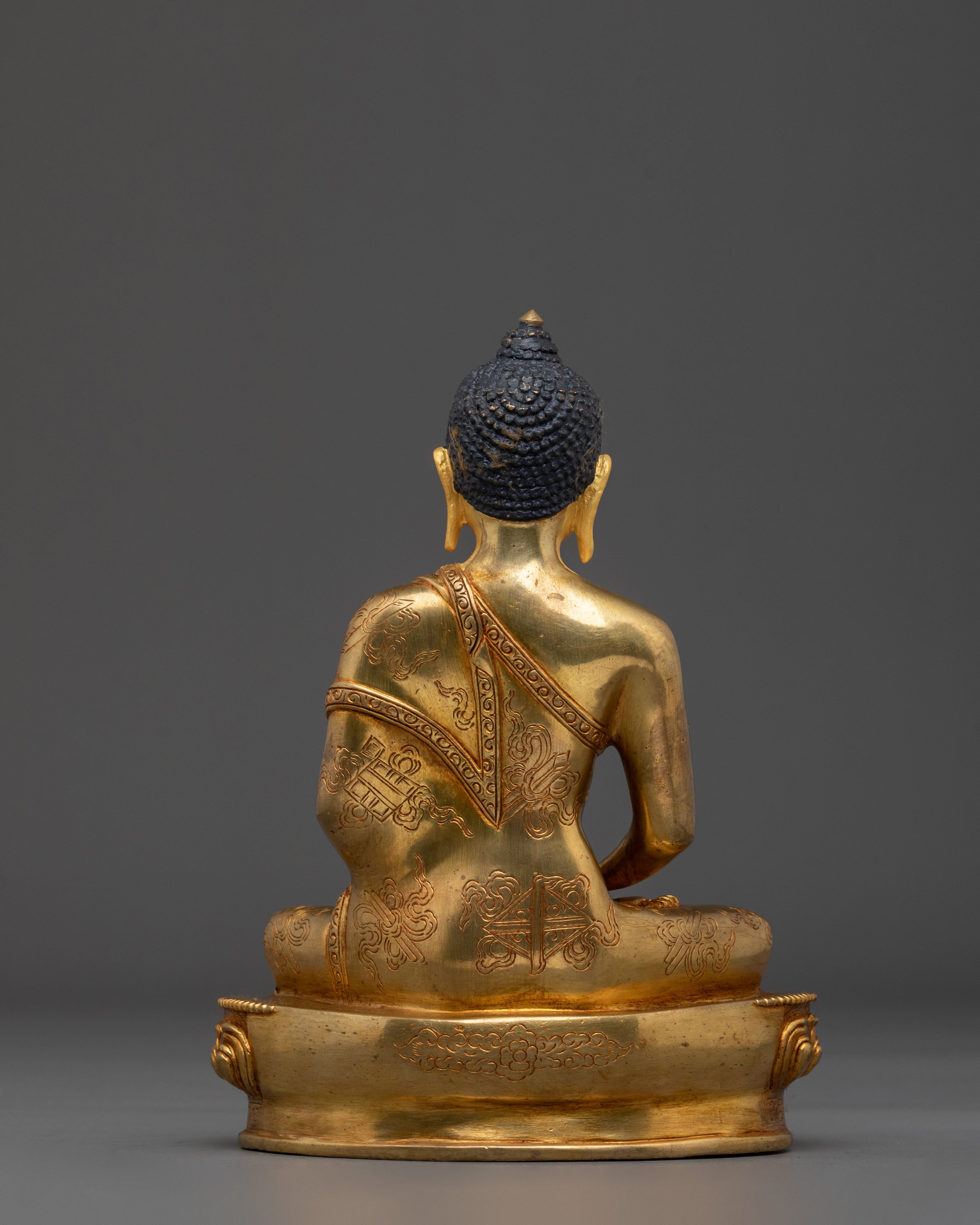 Serene Amitabha Buddhist Deity Statue: Buddha of Infinite Light