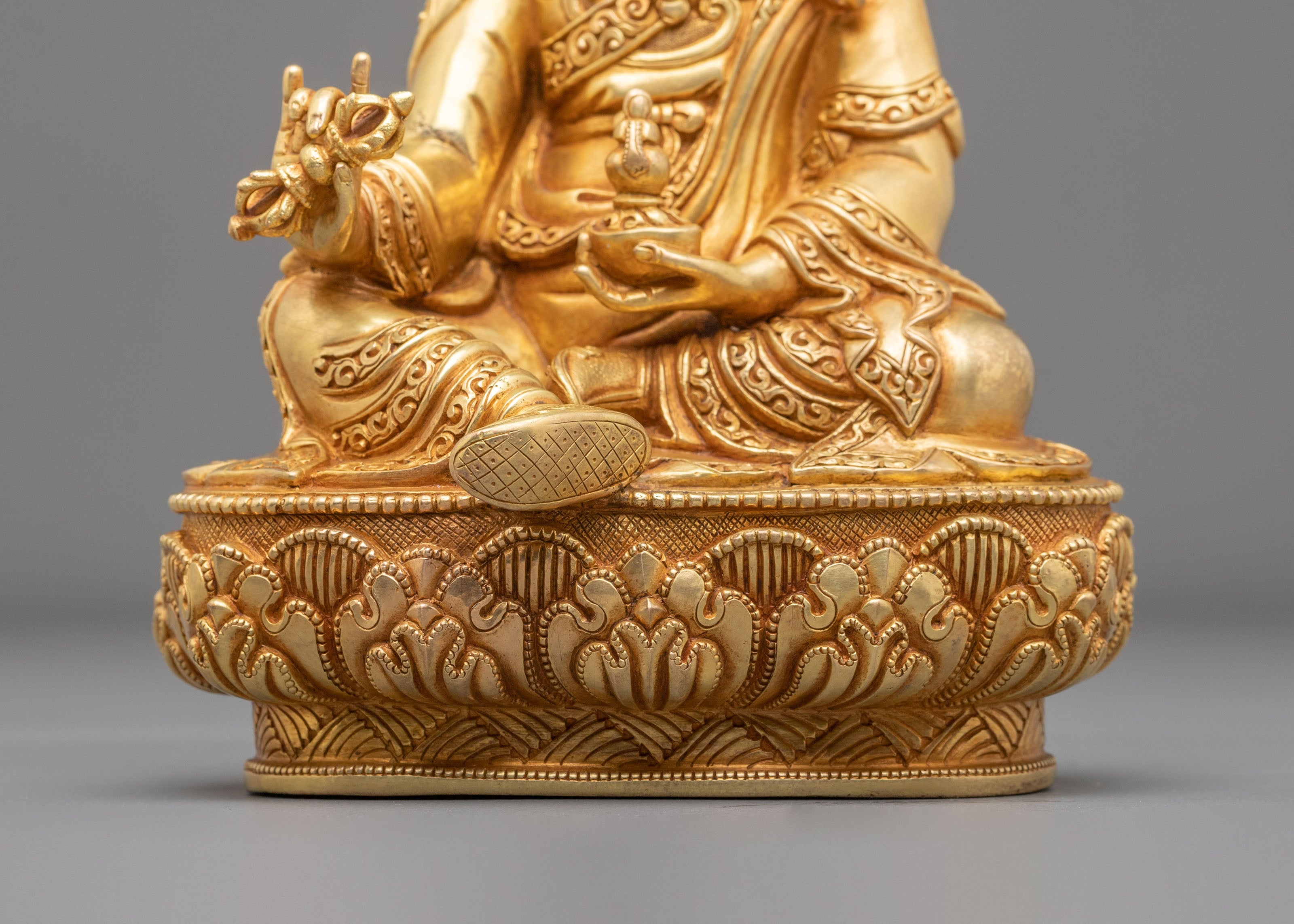 Guru Rinpoche Statue | Master of Tantric Teachings
