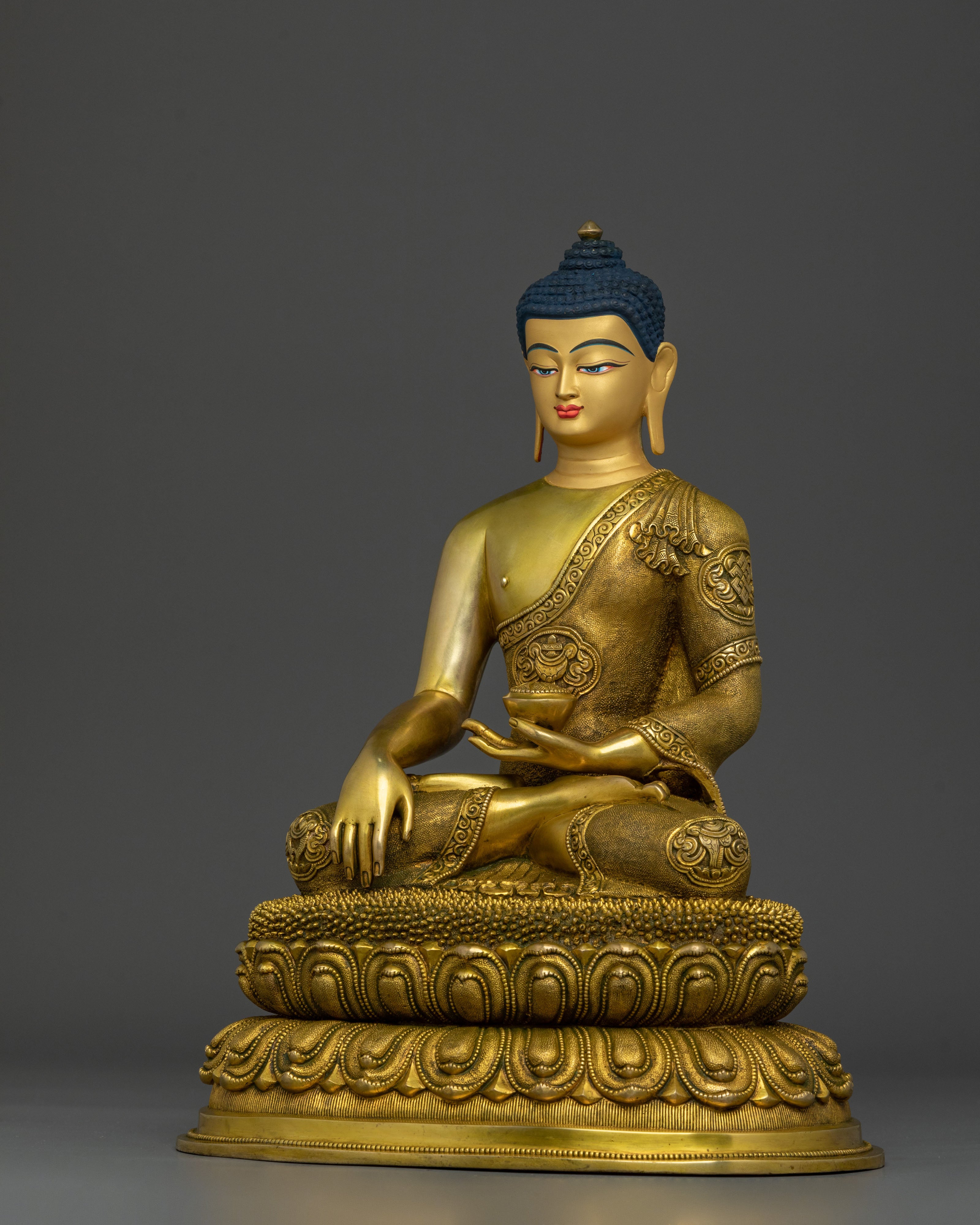 Founder of Buddhism Shakyamuni Buddha Golden Statue