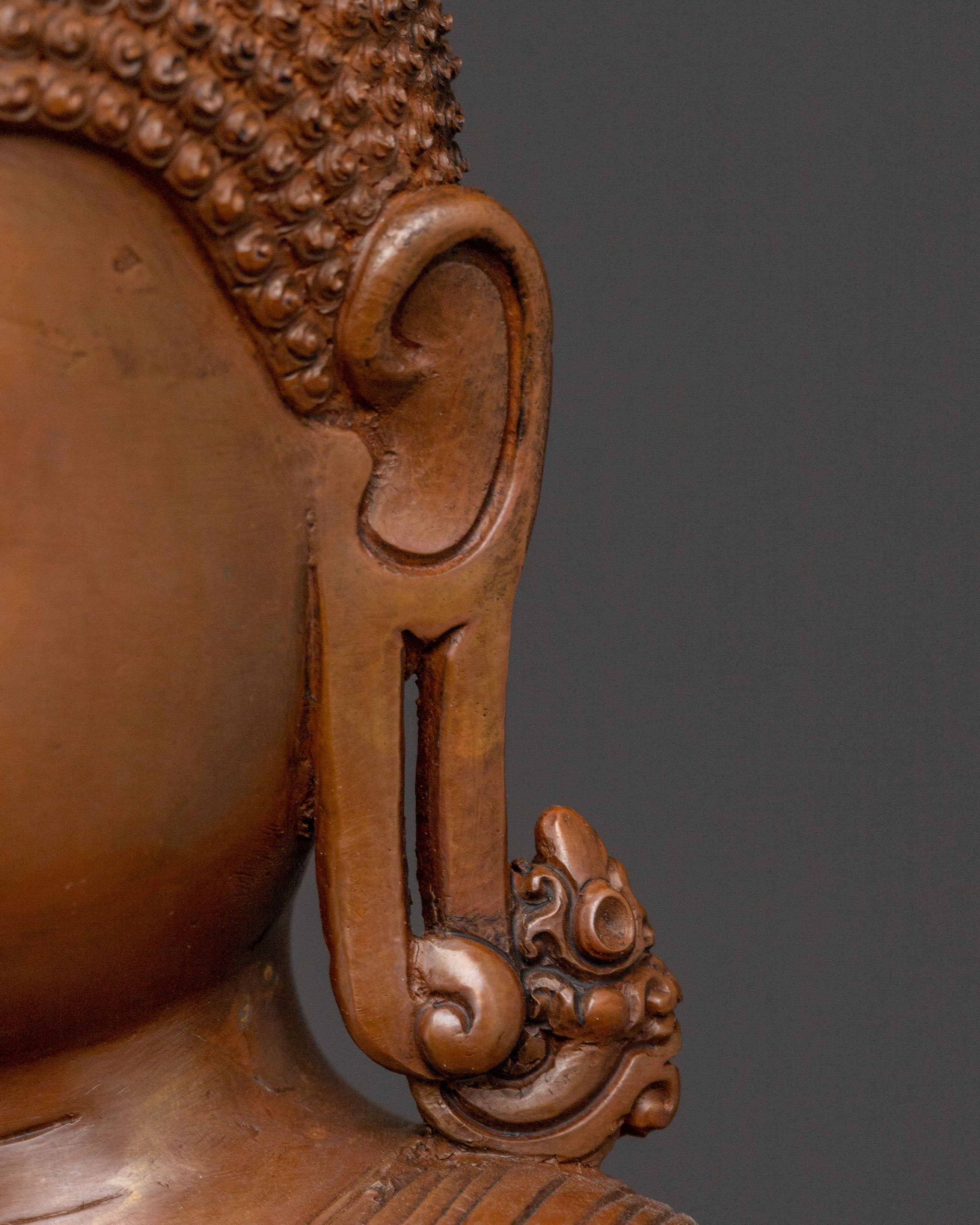 Shakyamuni Buddha Sculpture on Throne for Altar