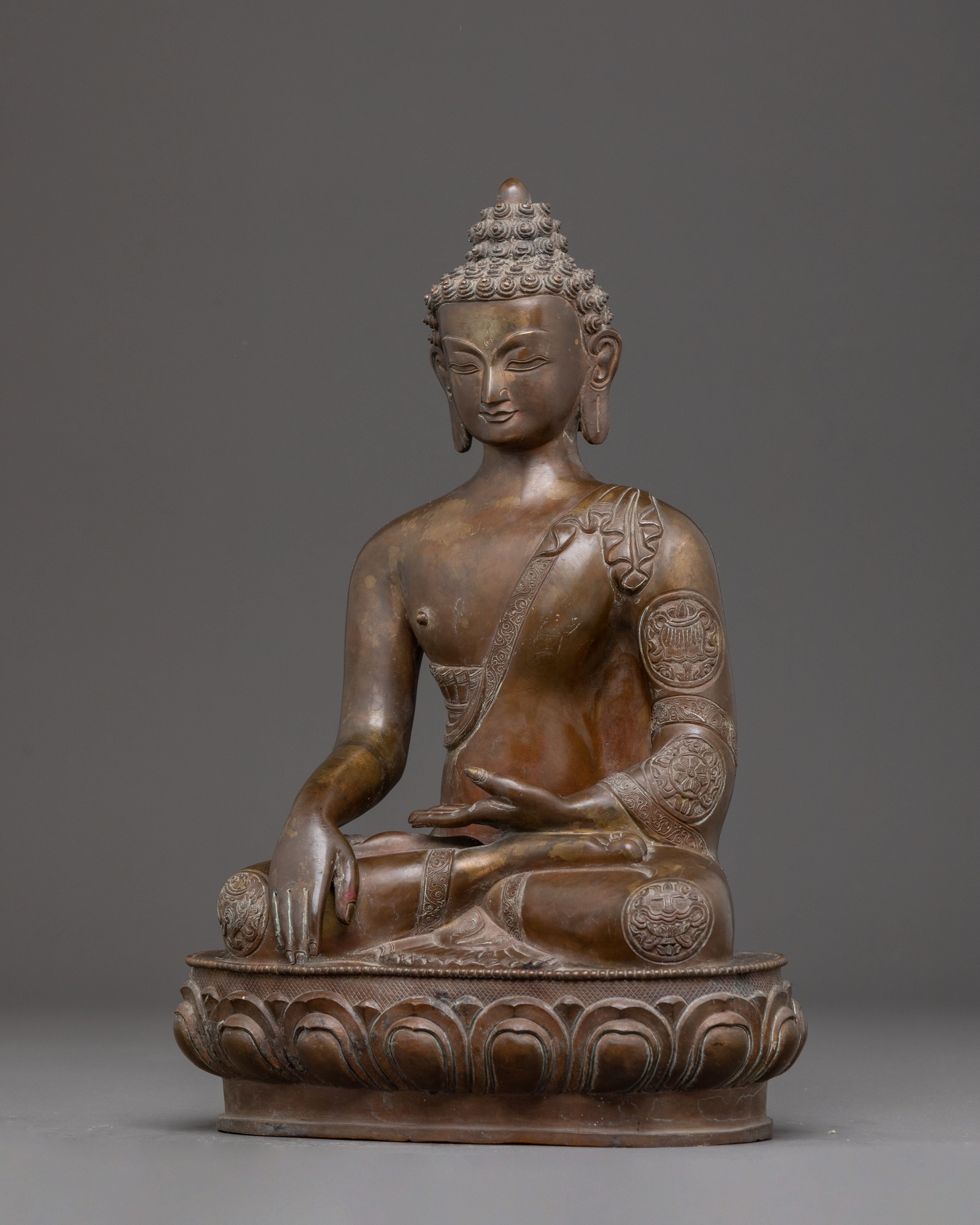 Teacher of Dharma Oxidized Buddha Shakyamuni Statue – Antique Copper