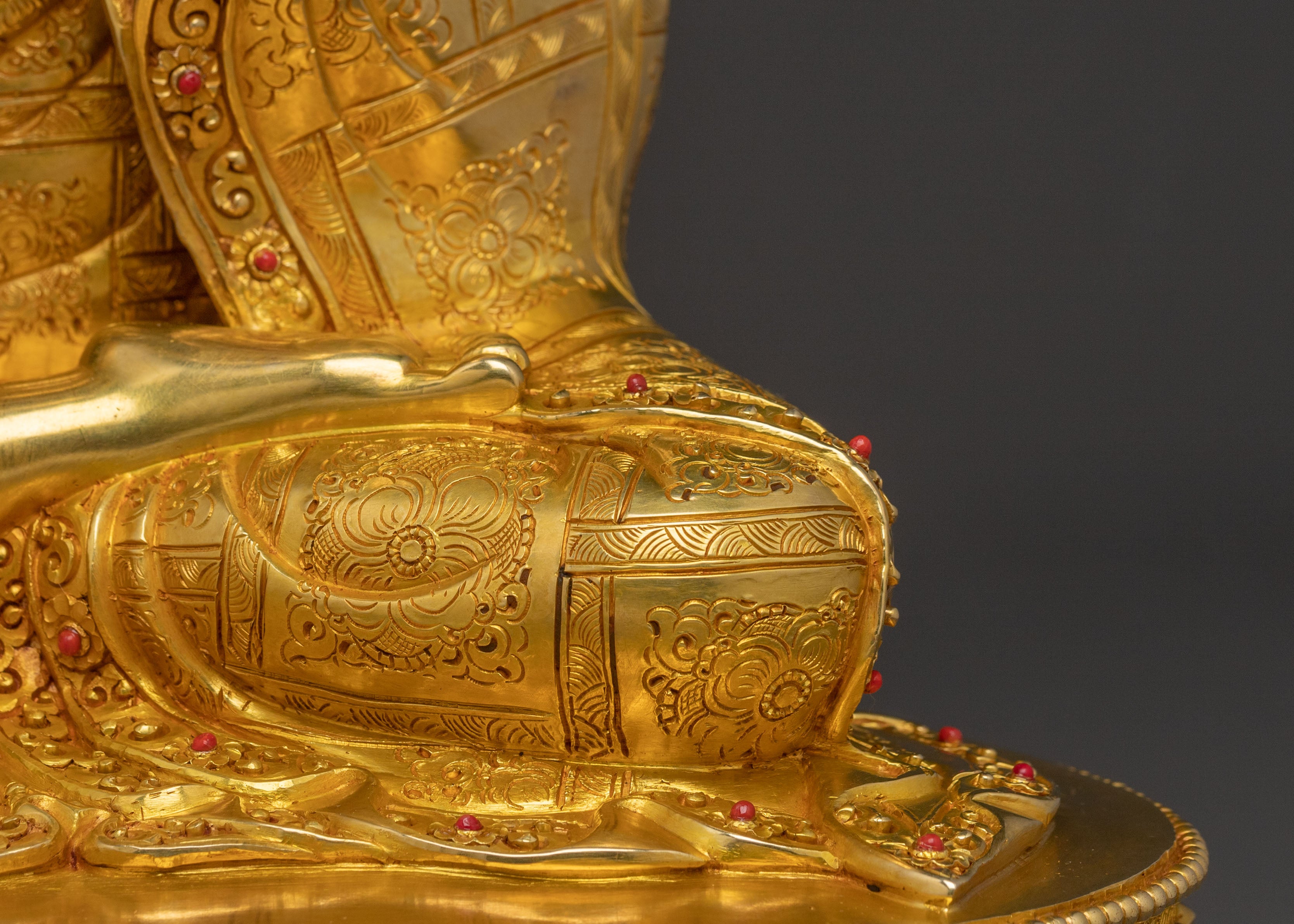 Vairocana Statue for Altar Decor | Spiritual Figure