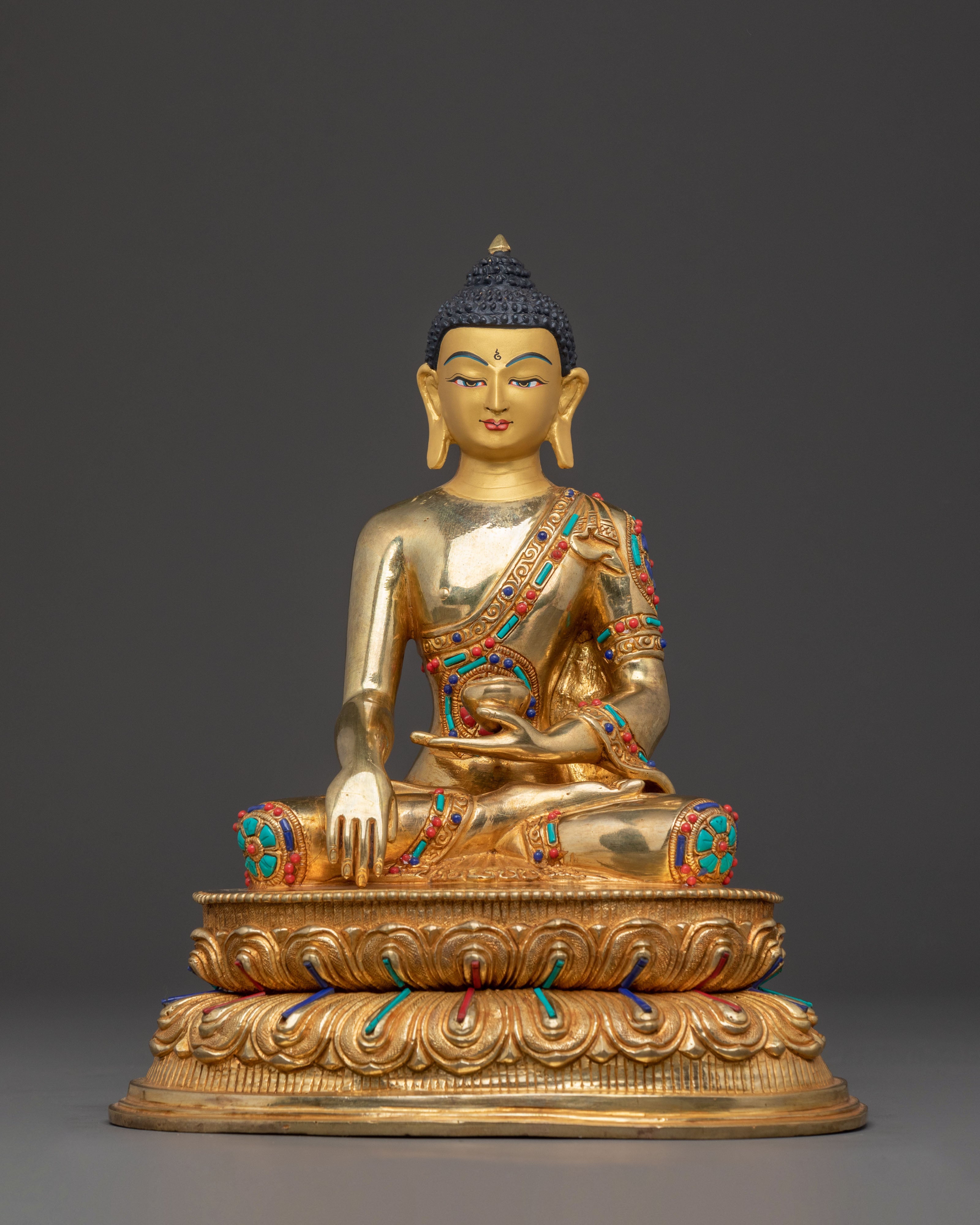 Statue of Enlightened Shakyamuni Buddha