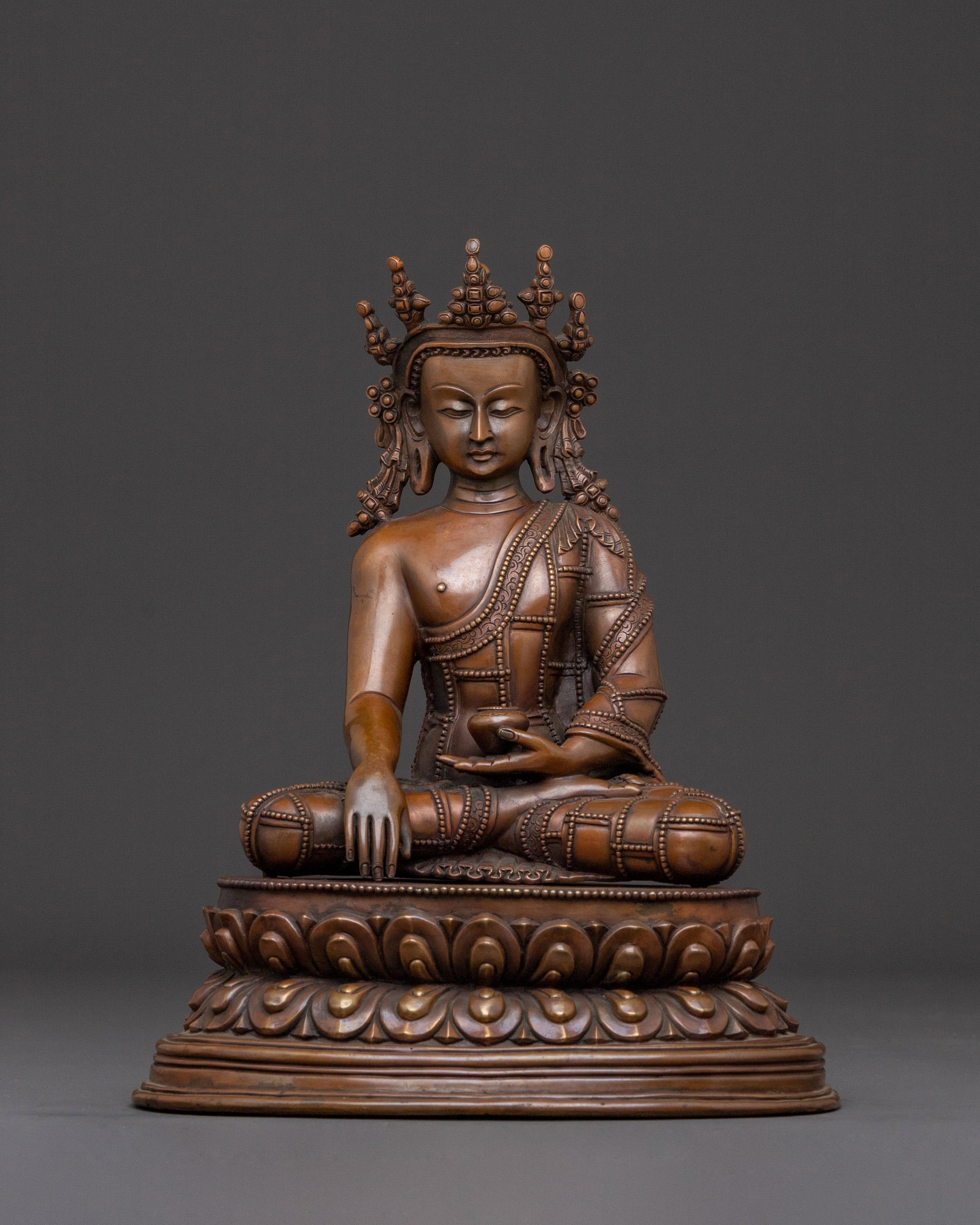 Shakyamuni Buddha Statue with Crown