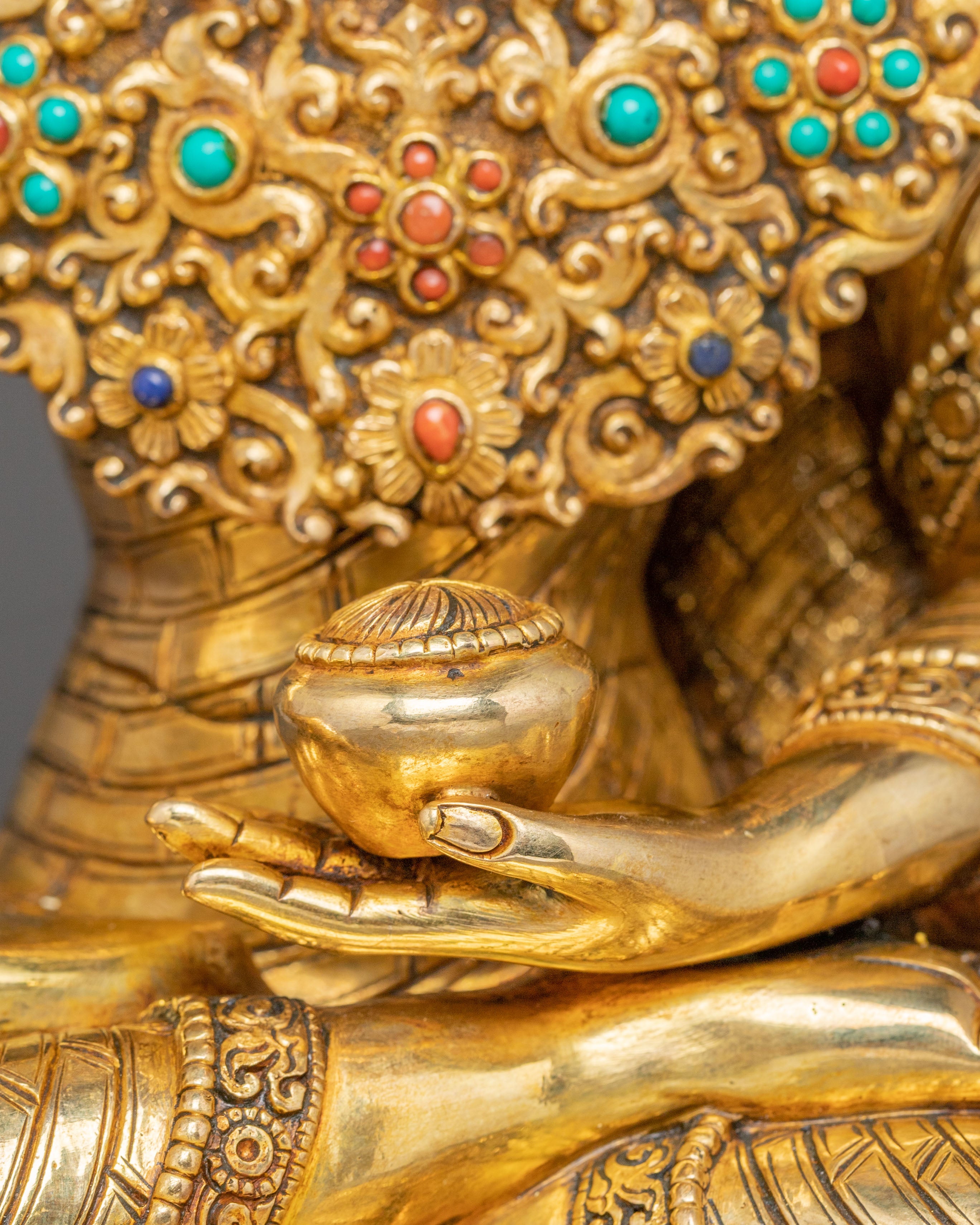 Statue Of Crowned Buddha Shakyamuni | Enlightened Dharma King