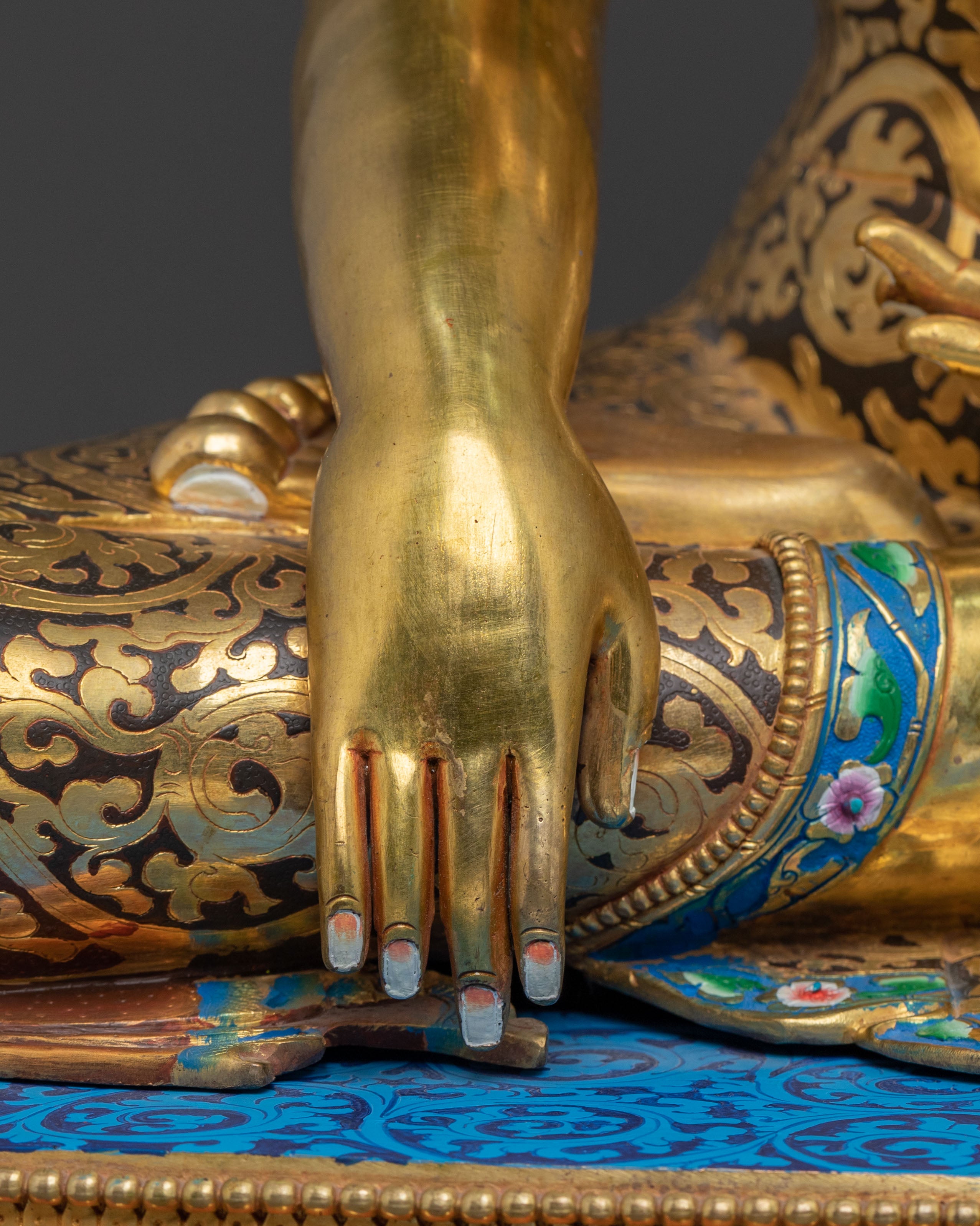 Shakyamuni Buddha Sculpture | Awakened Sage