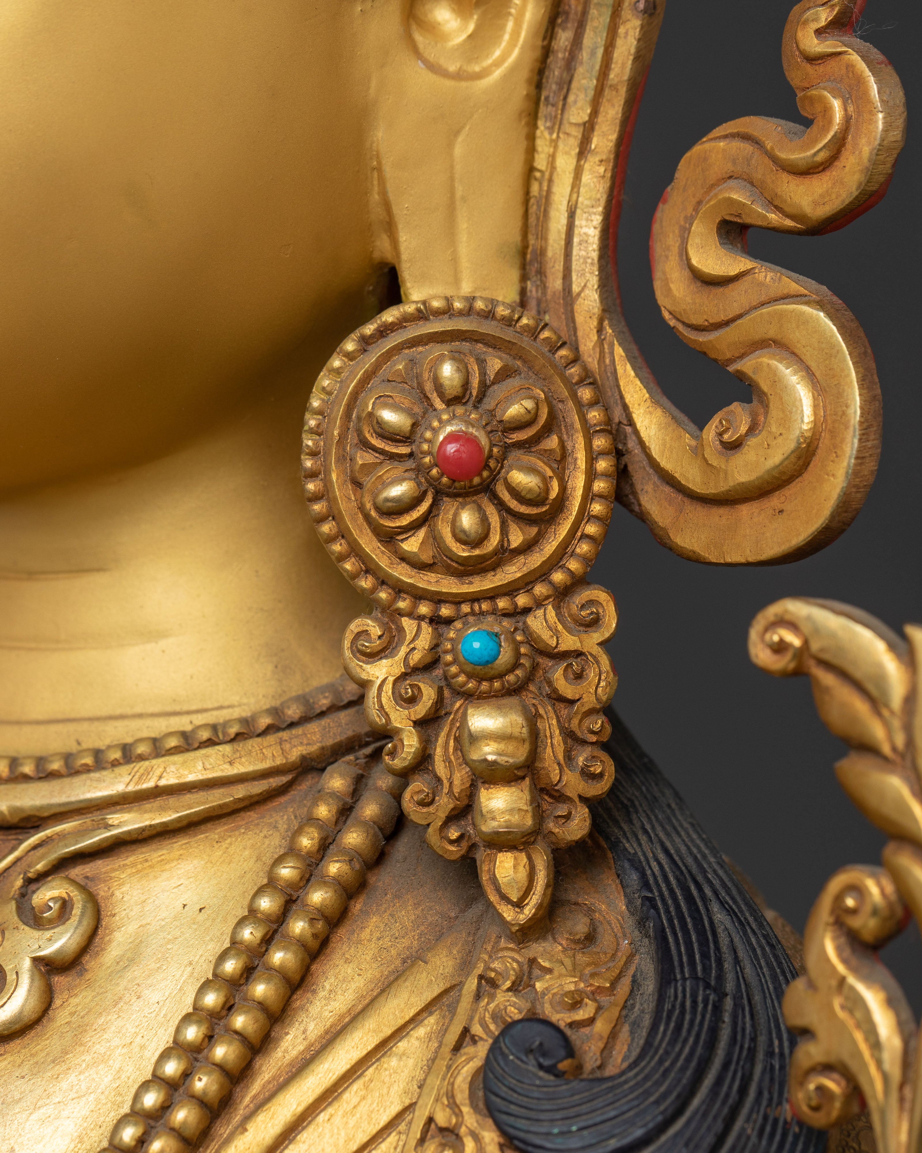 Sacred Green Tara Altar Statue – Hand-Gilded Copper