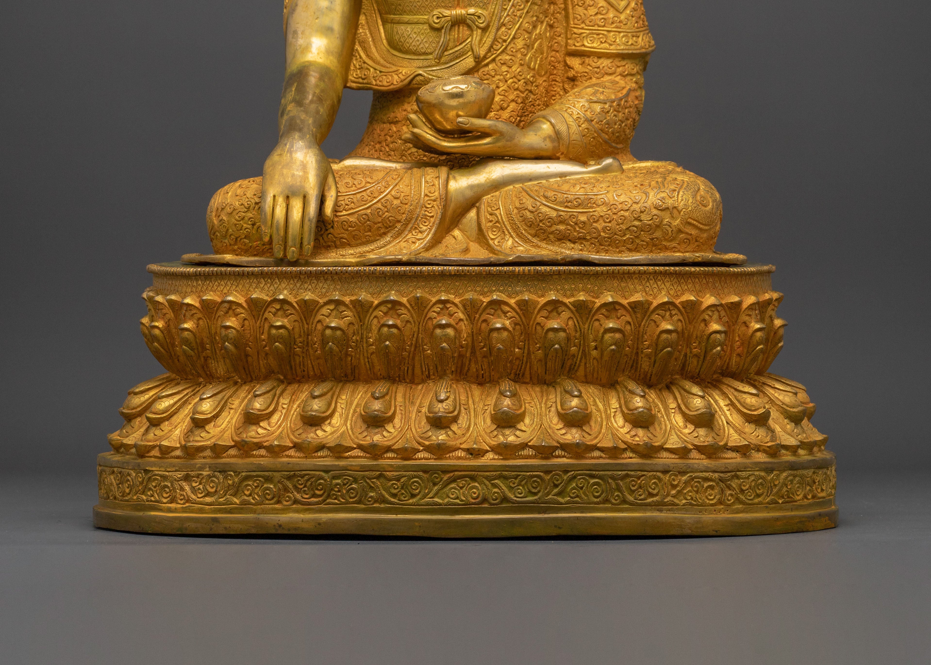 Shakyamuni Buddha Elegant Sculpture | Enlightened One