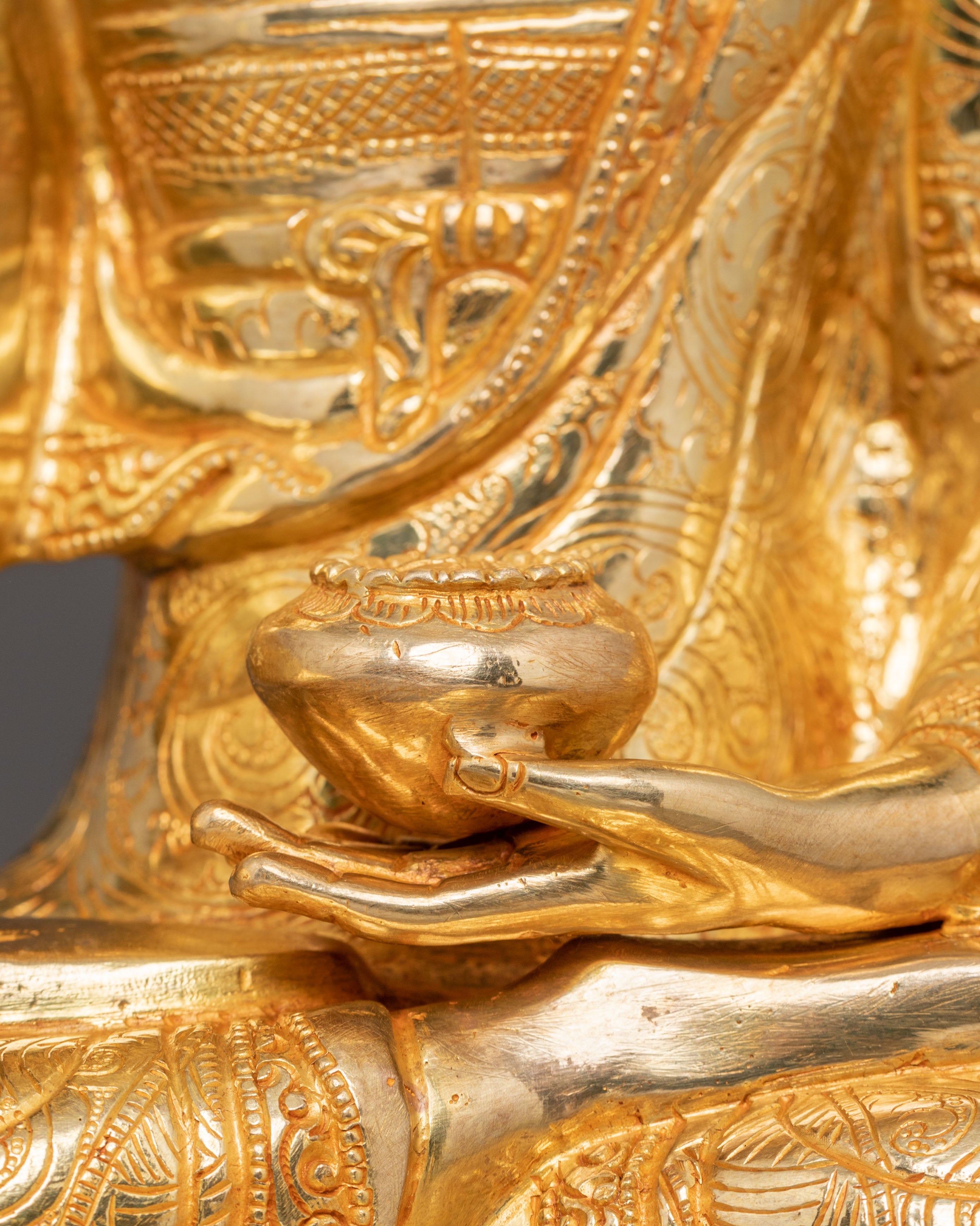 Shakyamuni Buddha Golden Statue | Historical Buddha Sculpture