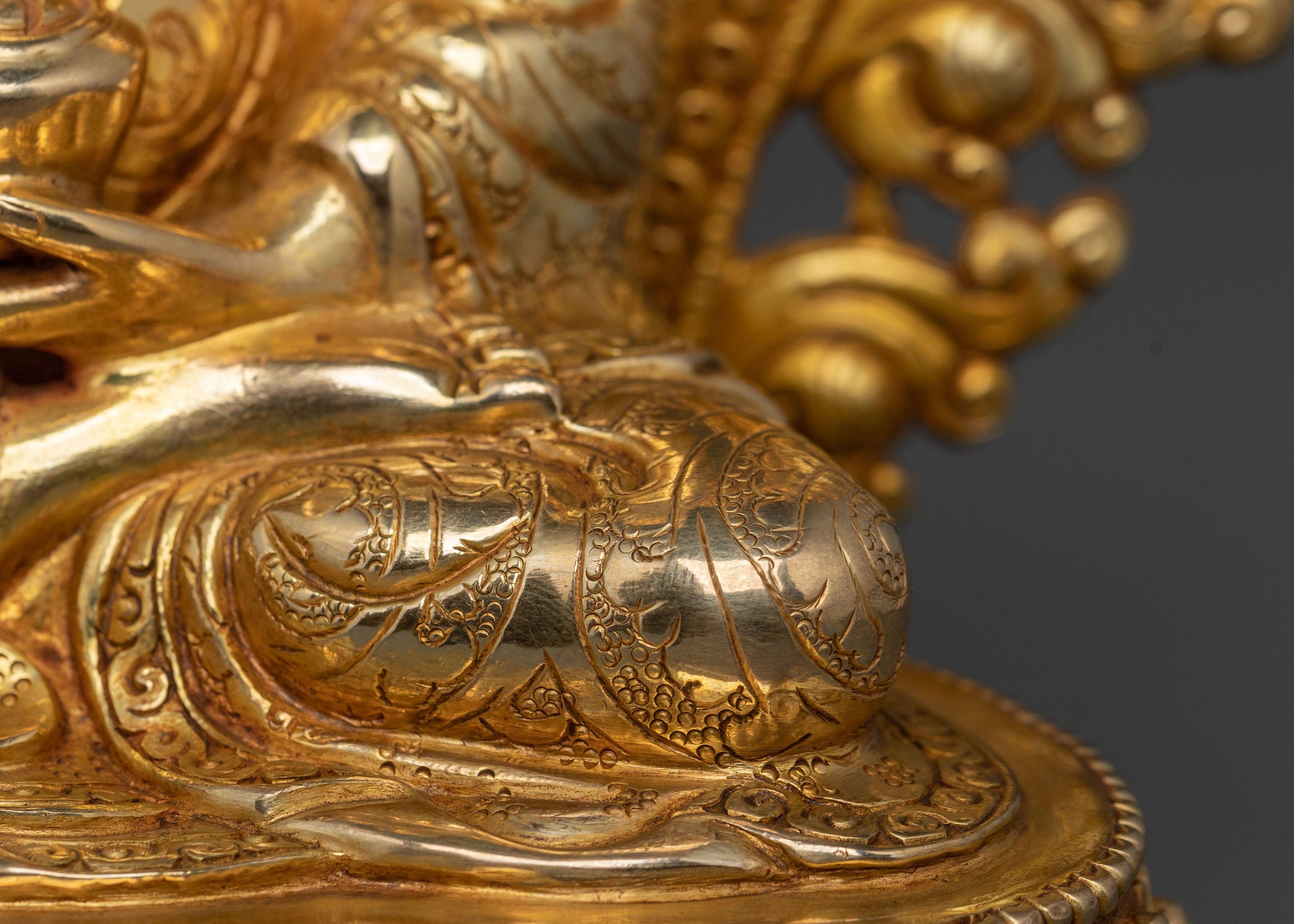 Shakyamuni Buddha Enlightenment Dharma Statue | 24K Gold Gilded