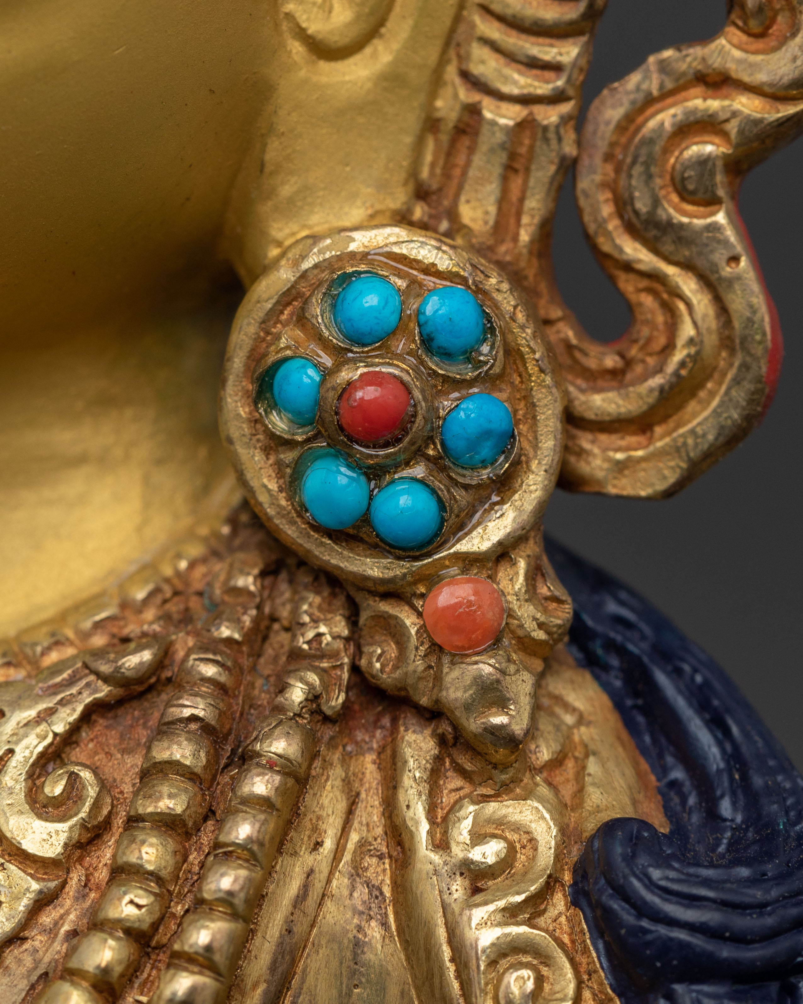 Vajrasattva Statue: Divine Purification Deity