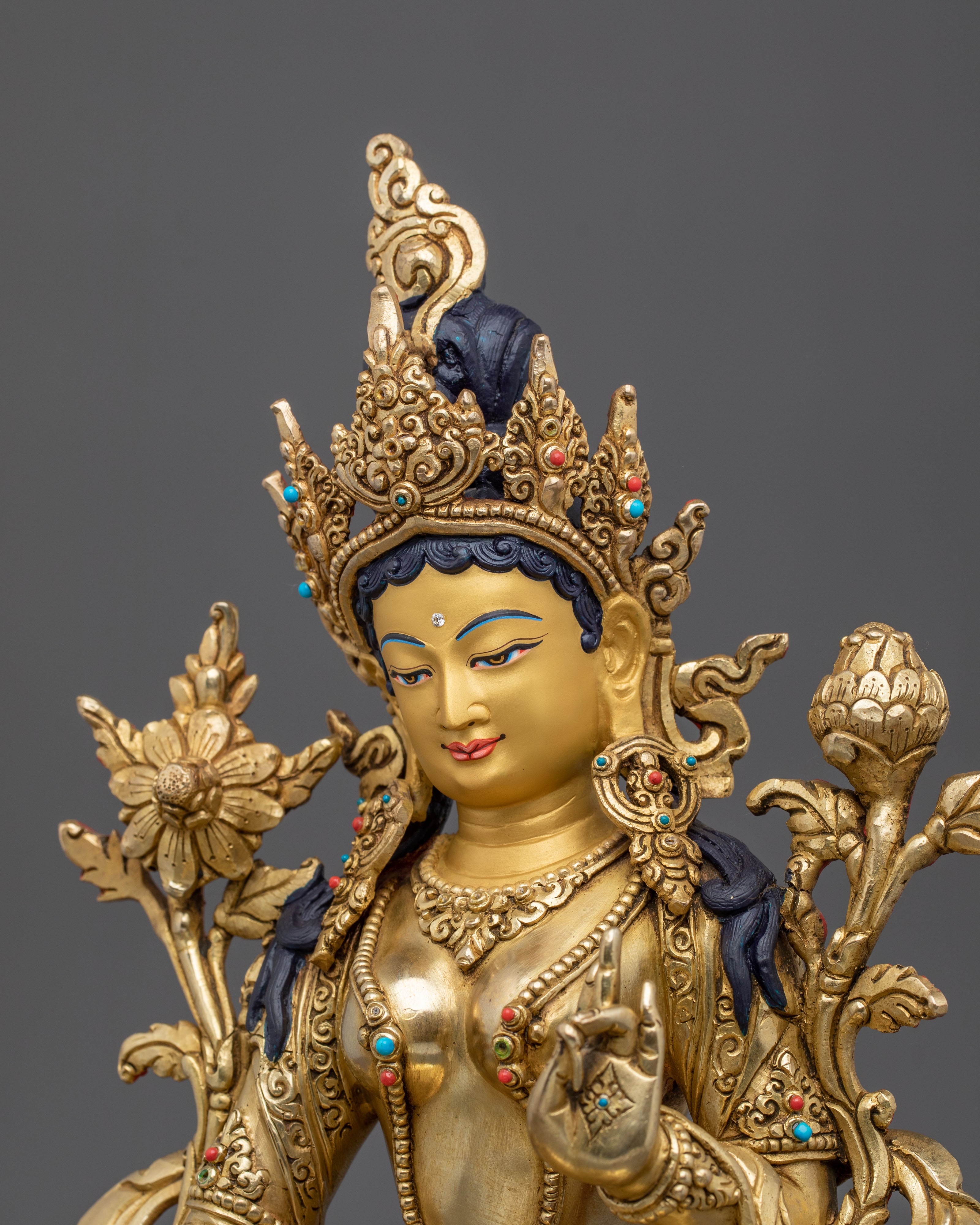 Green Tara Statue: Embodiment of Fearless Compassion