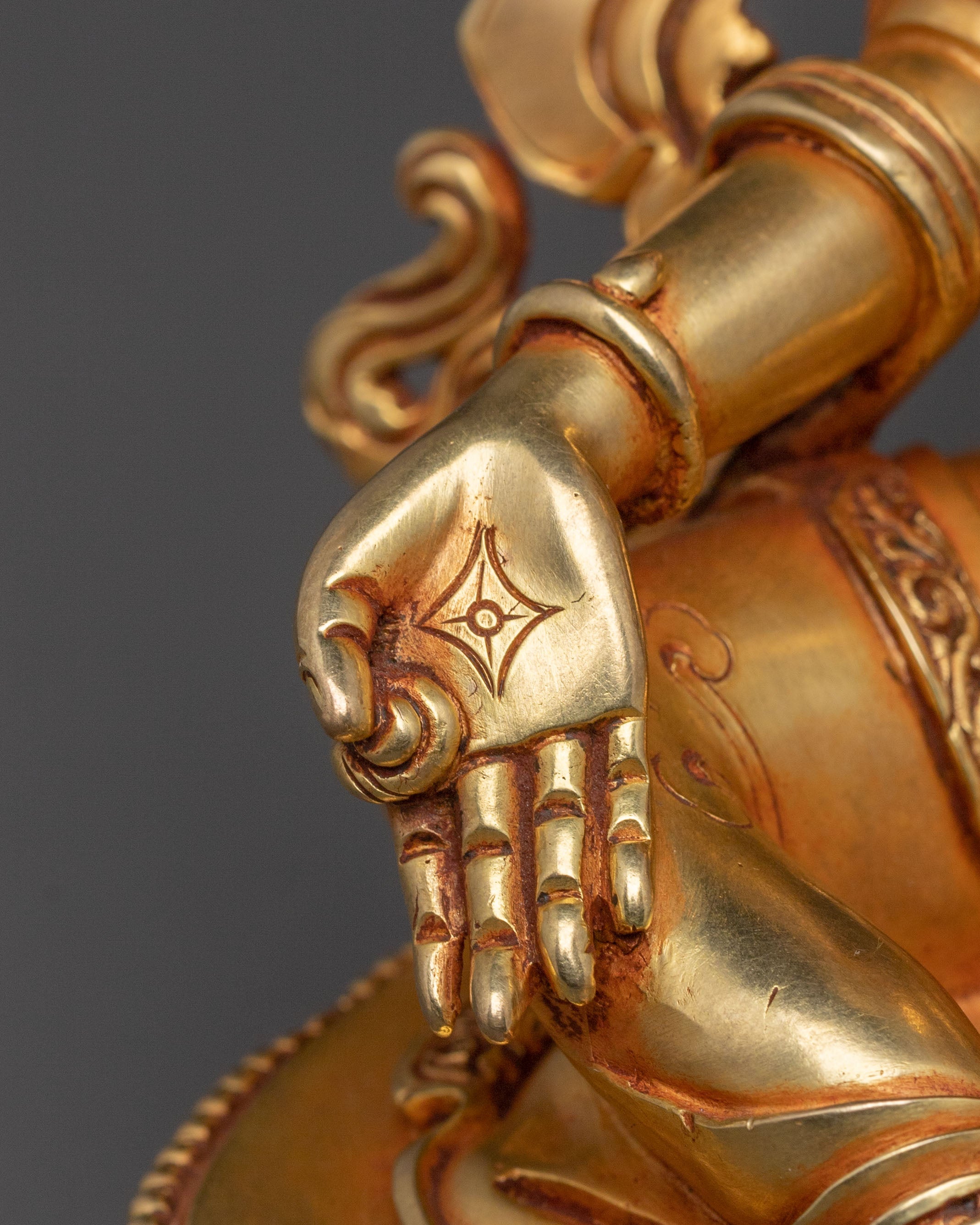Graceful Green Tara Golden Statue: Handcrafted Serenity