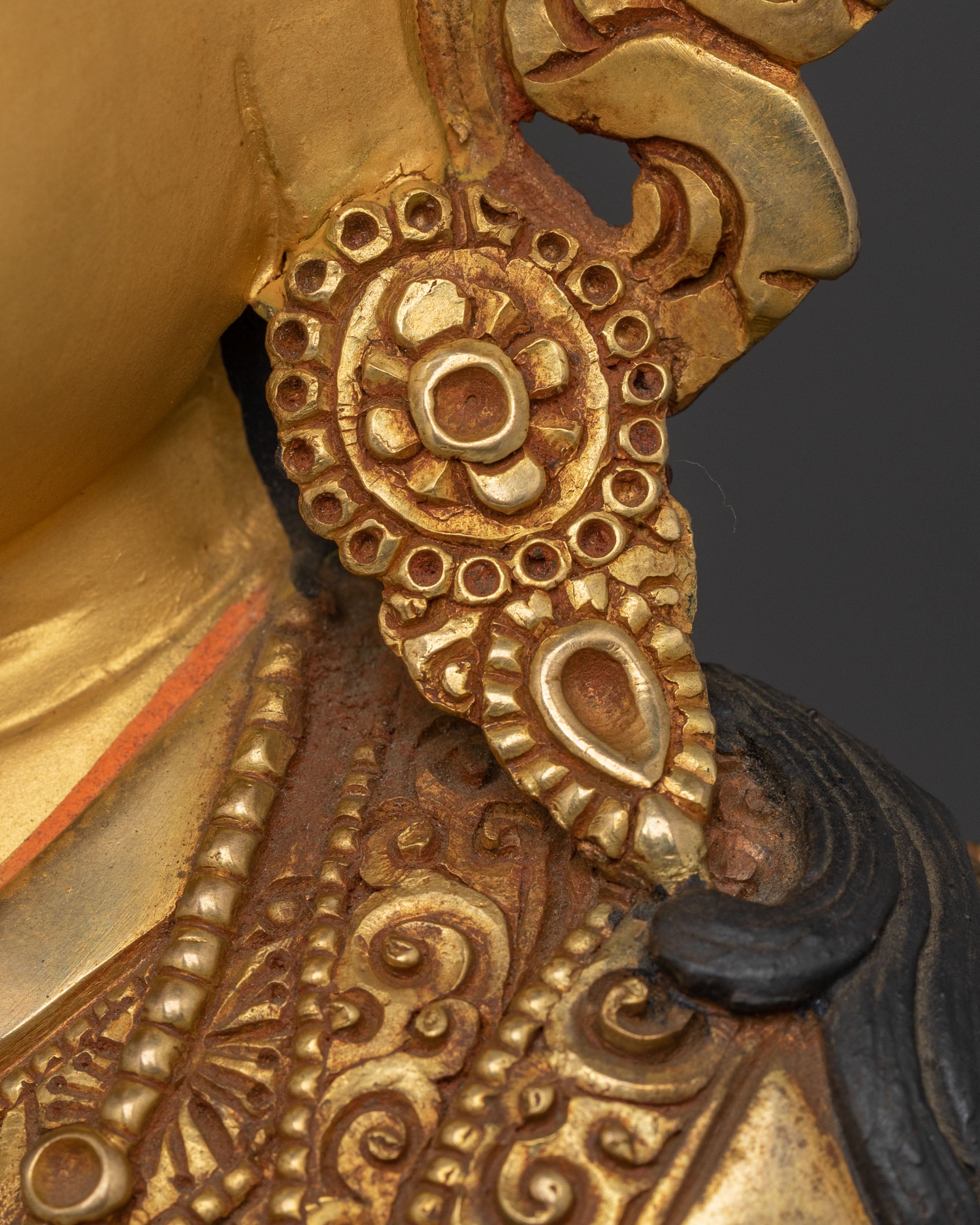 Guru Rinpoche Golden Statue | Precious Teacher