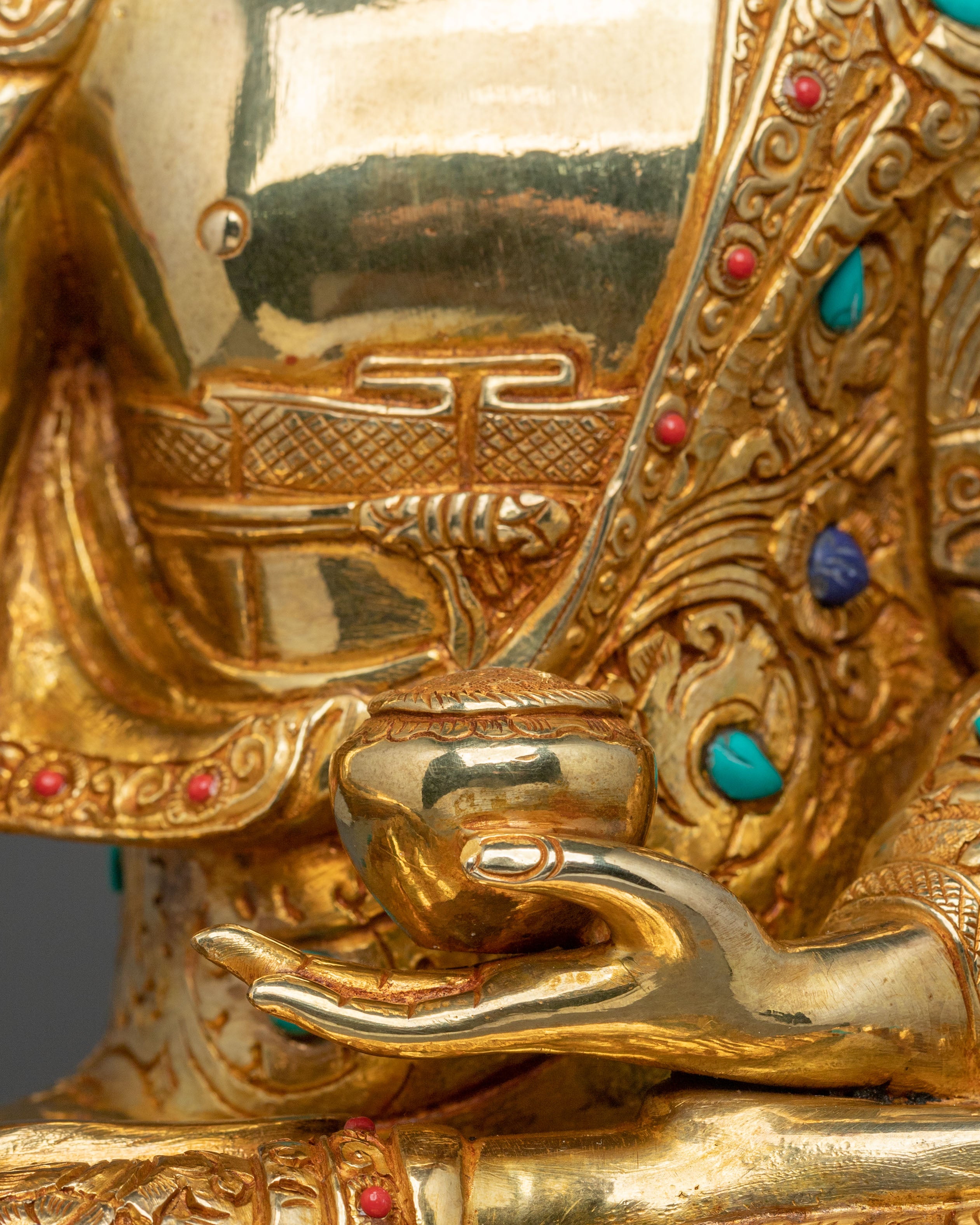 Shakyamuni Buddha Rupa | The Enlightened One