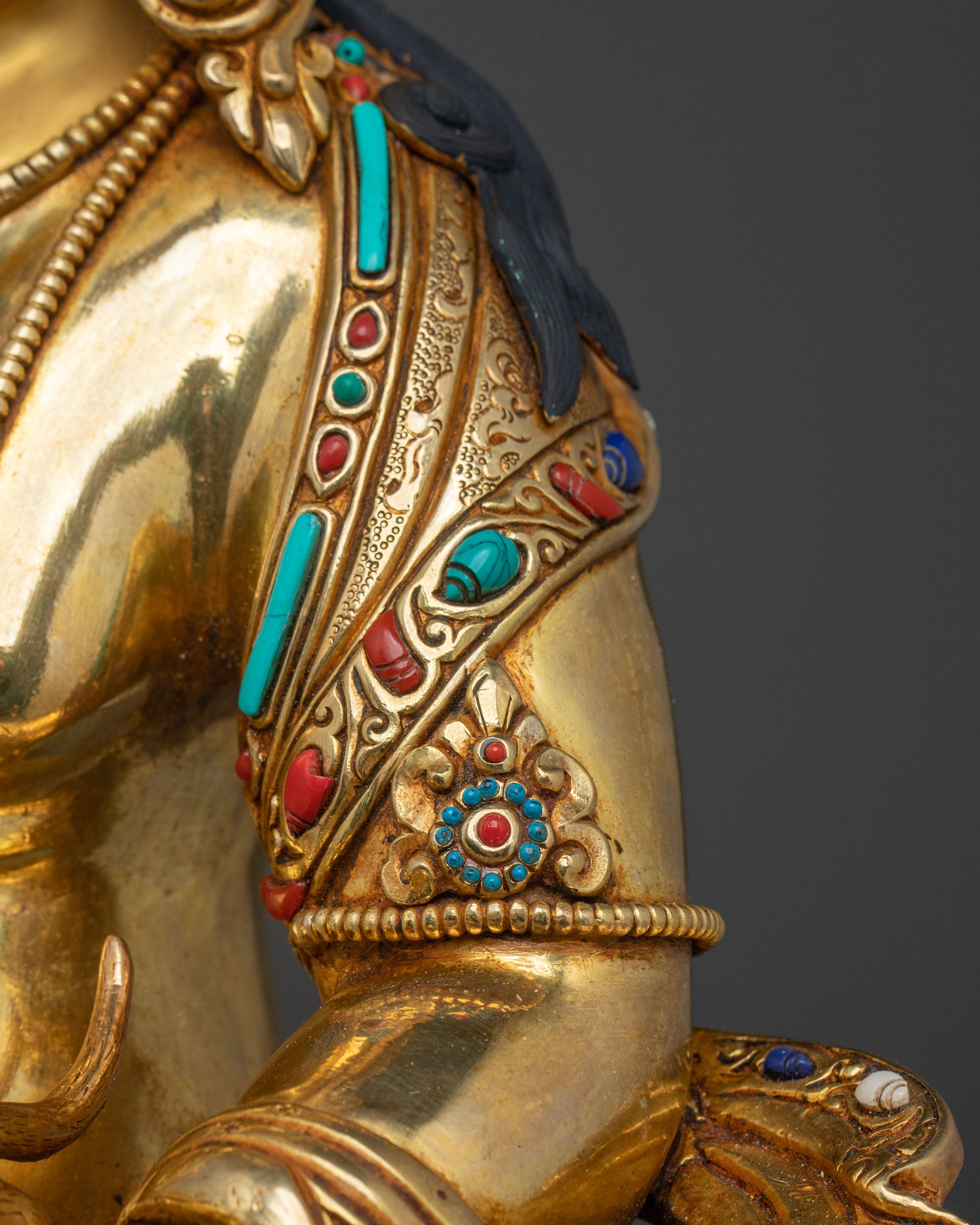 Dzambhala Sacred Statue | Symbol of Prosperity