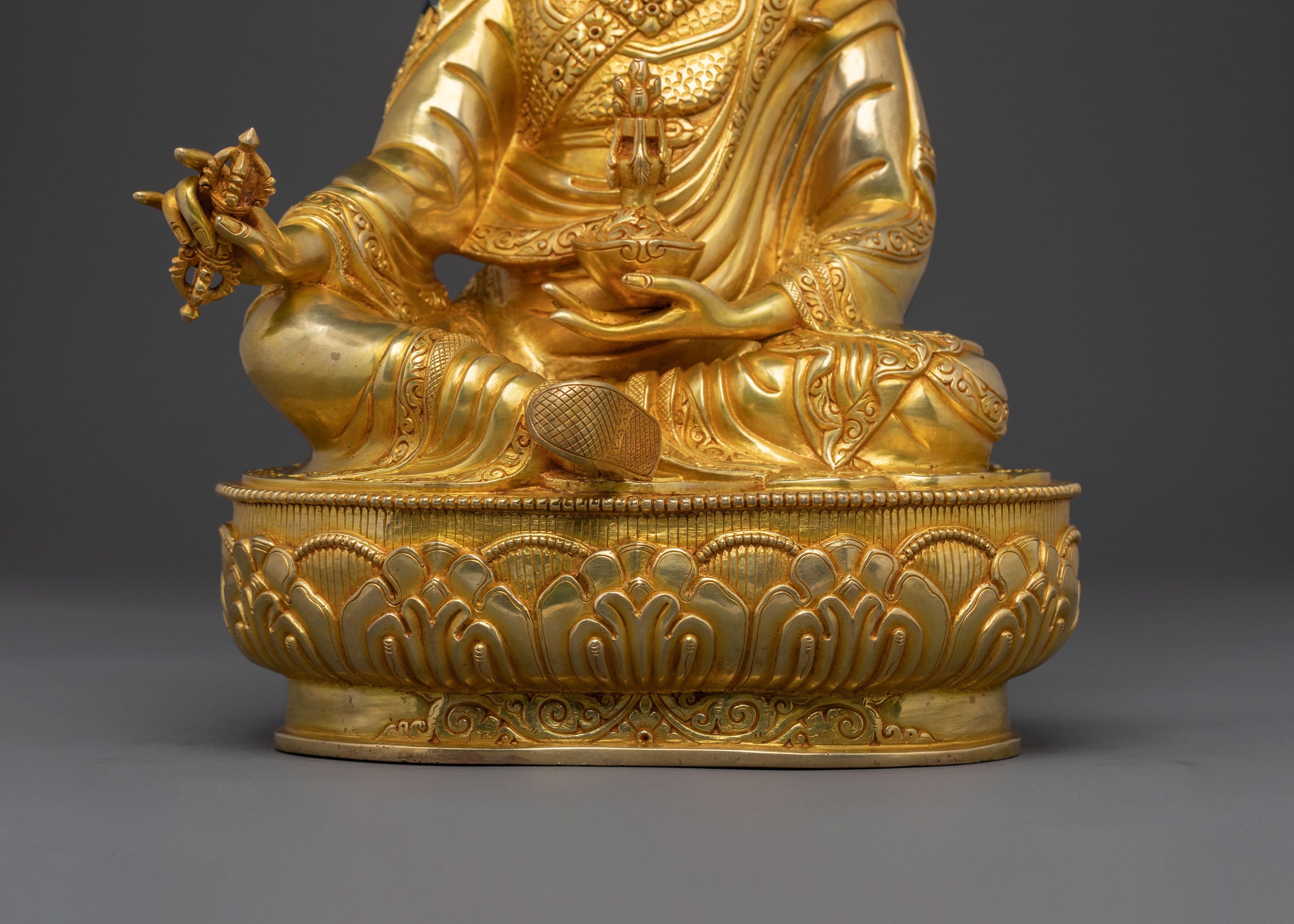 Guru Rinpoche Figurine | Precious Master