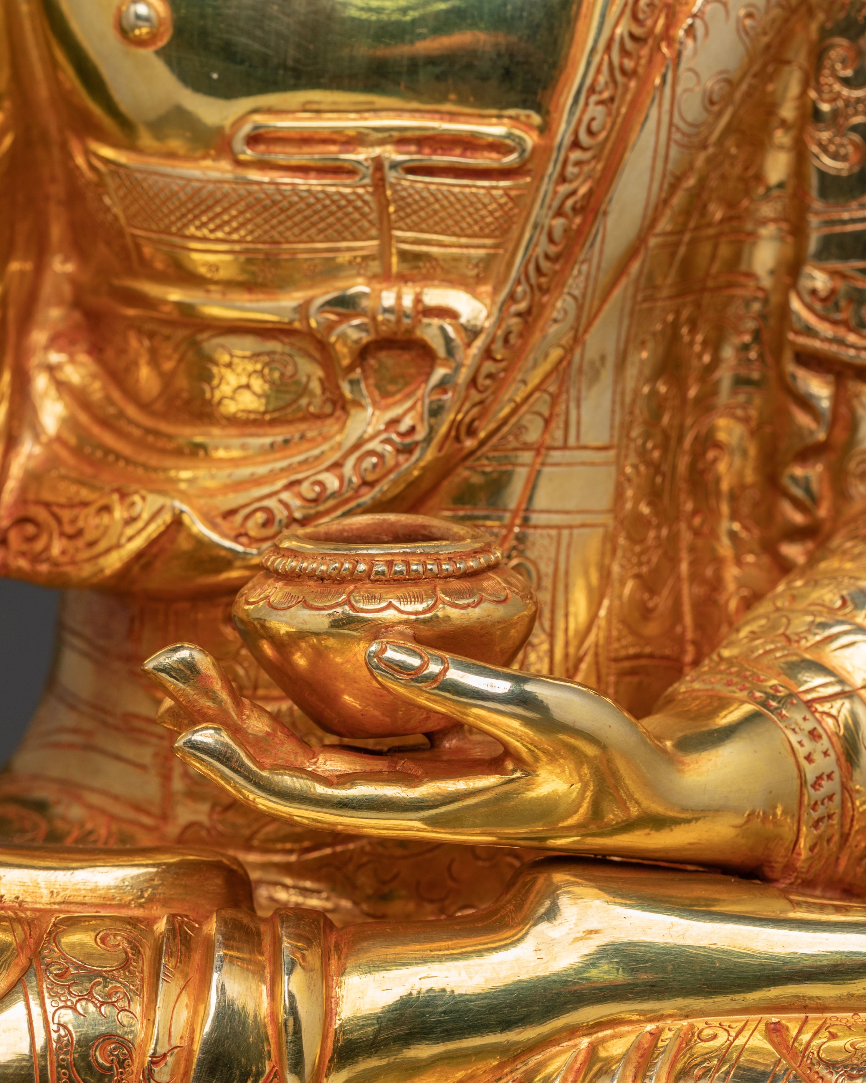 Shakyamuni Buddha Statue | 24K Gold Gilded Icon