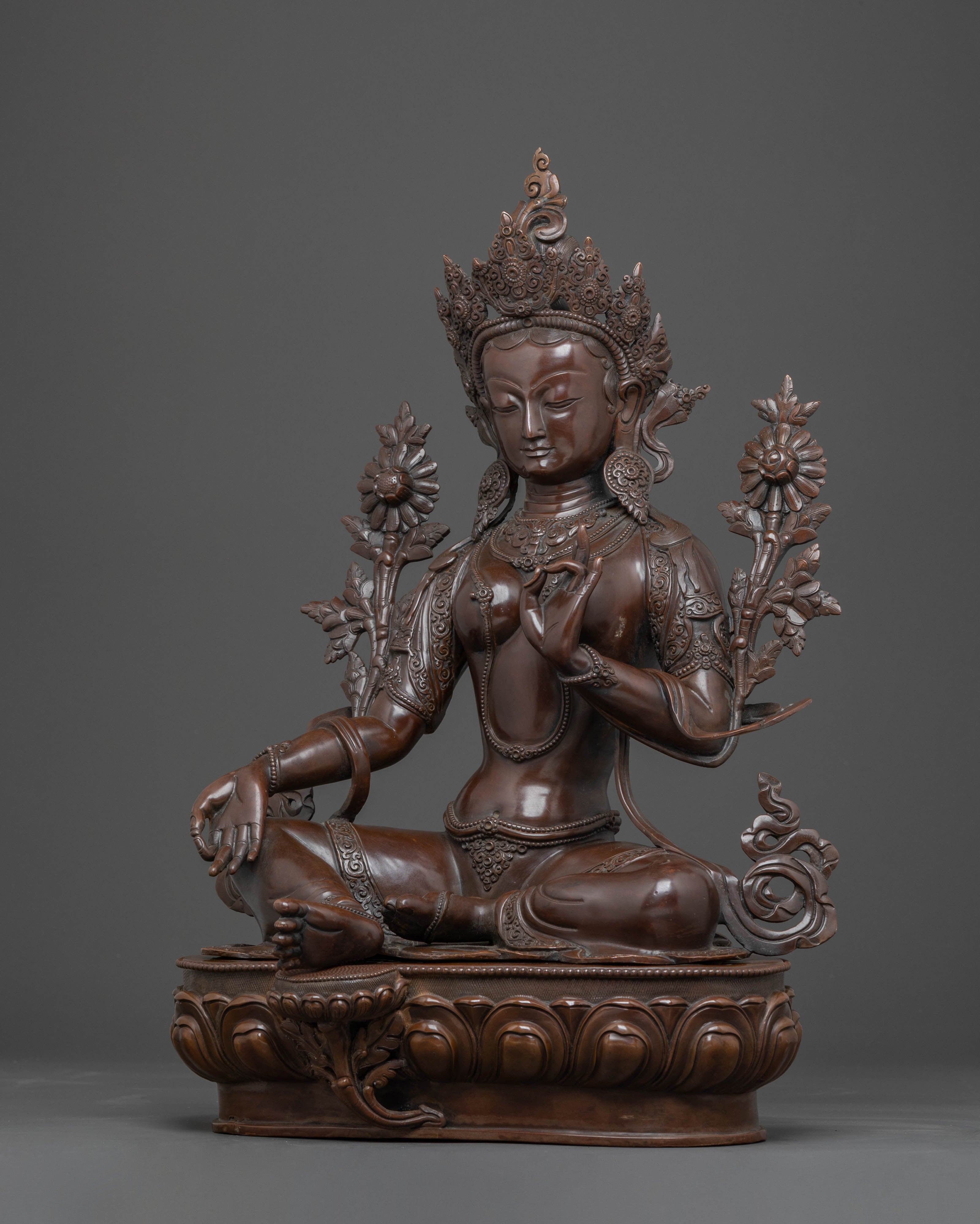 Green Tara Blessing Statue: Symbolizing Growth & Harmony