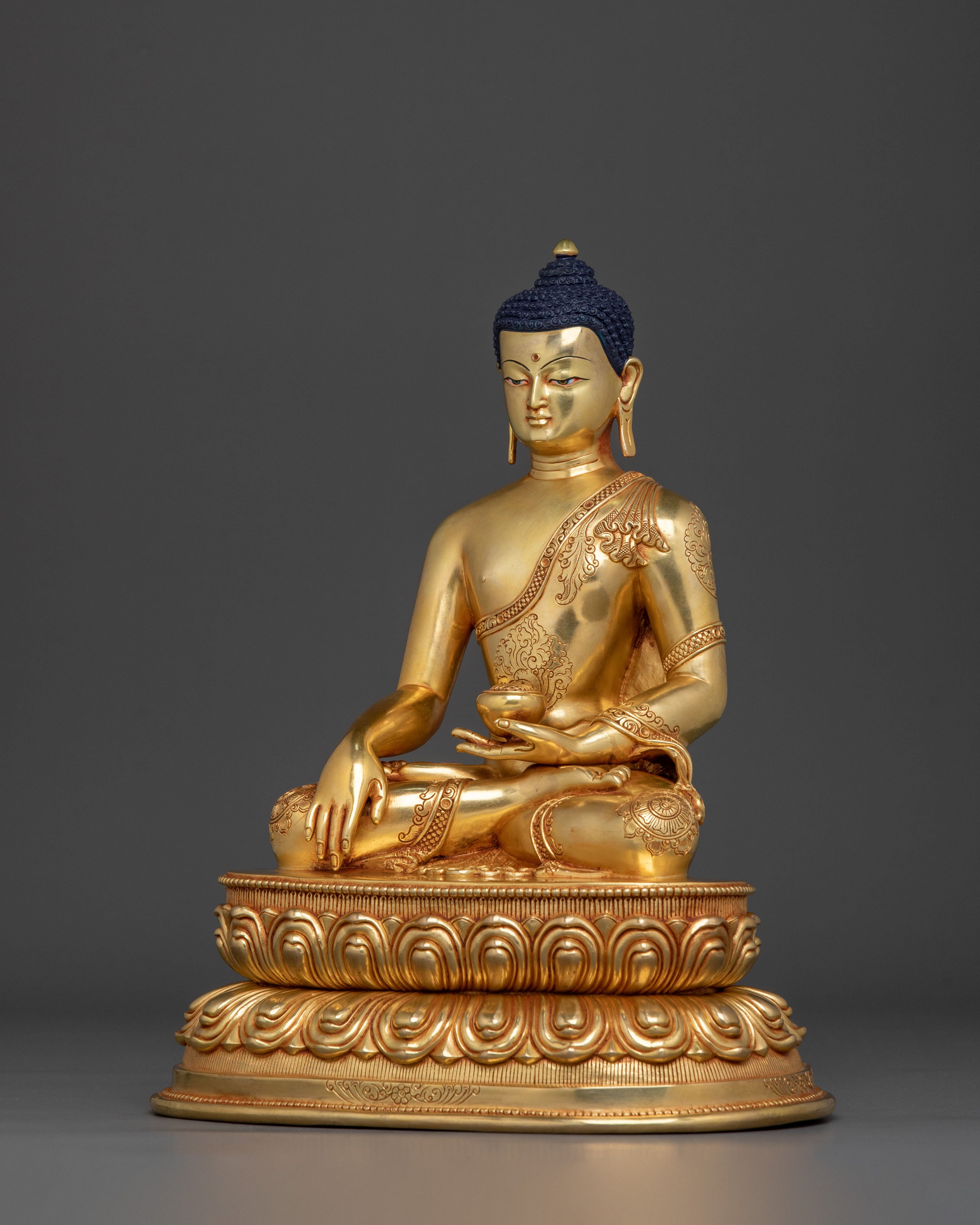 Shakyamuni Buddha Statue | 24K Gold Gilded Artistry