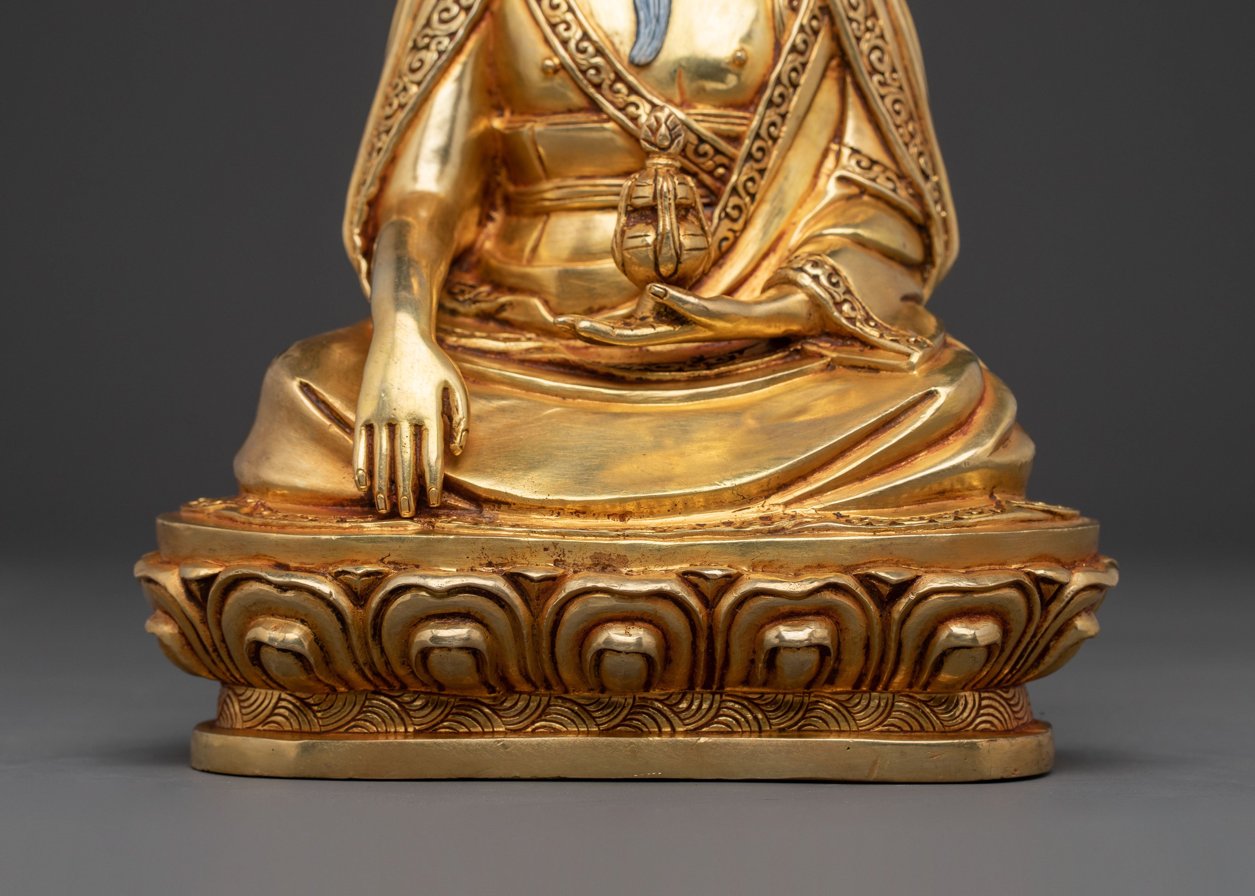 Handcrafted Guru Shapdum Sacred Statue – Radiant 24K Gold Gilded Copper