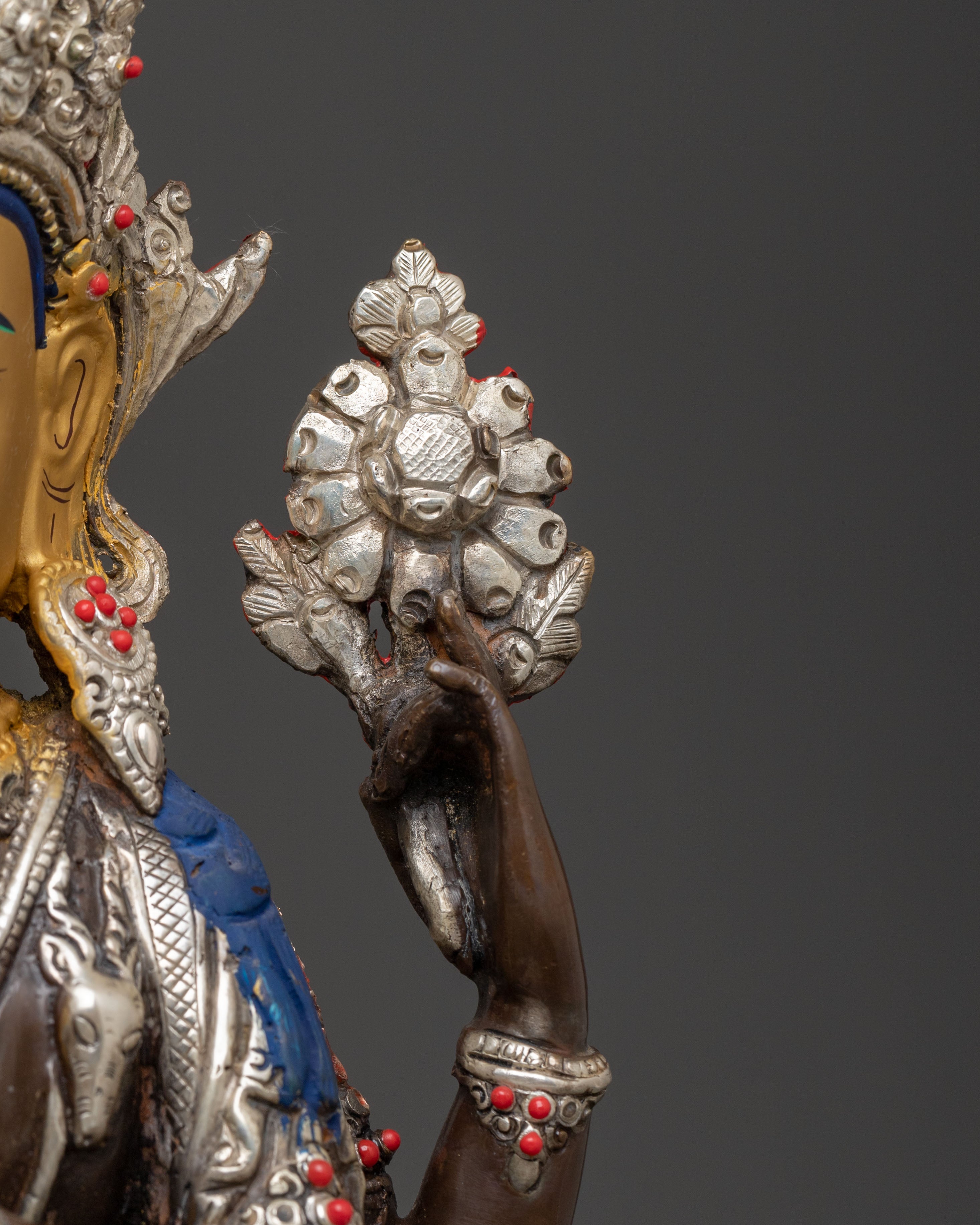 Chenrezig Statue of Loving Kindness: Symbol of Mercy
