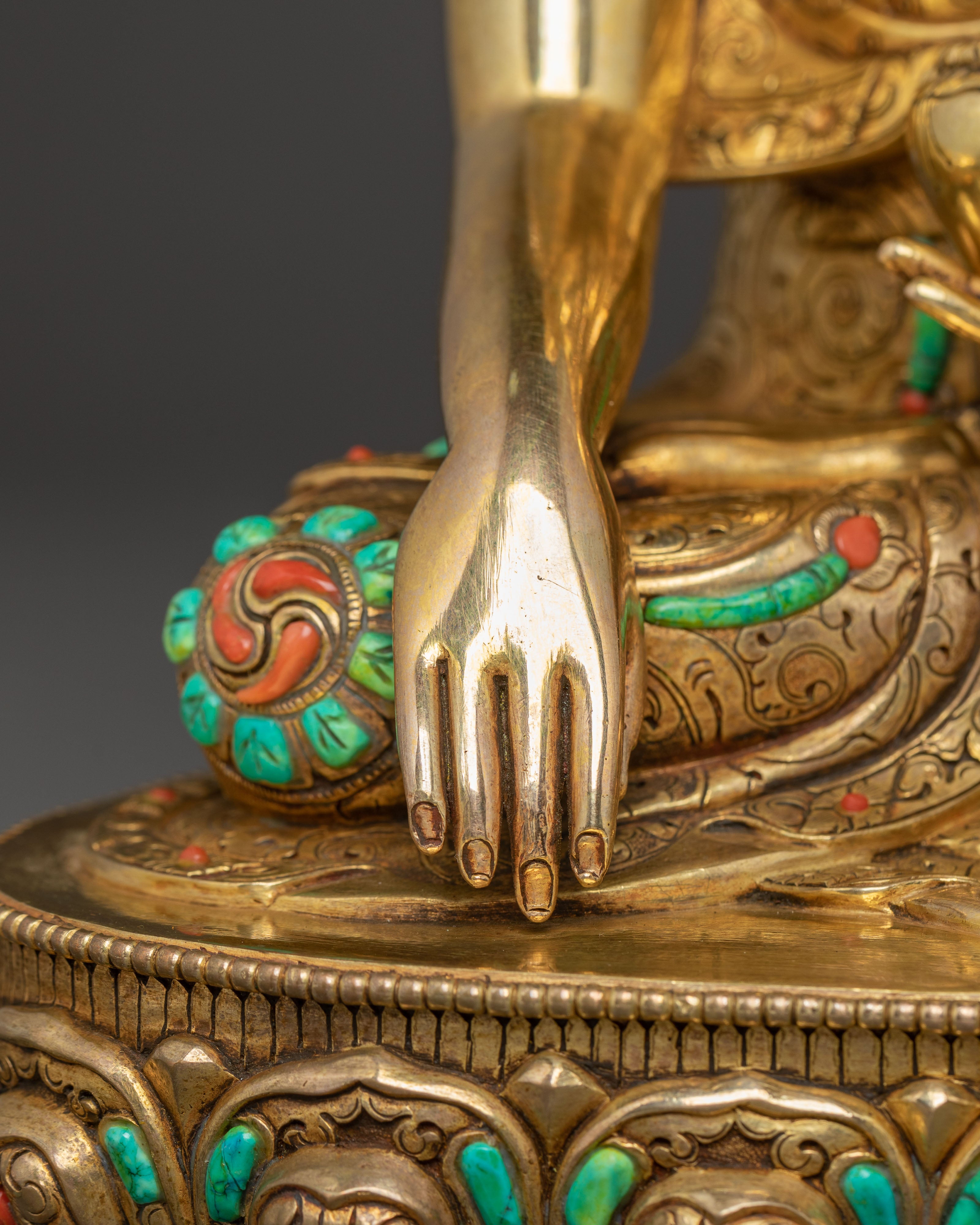 Handcrafted Golden Statue of Shakyamuni Buddha | Founder of Buddhism