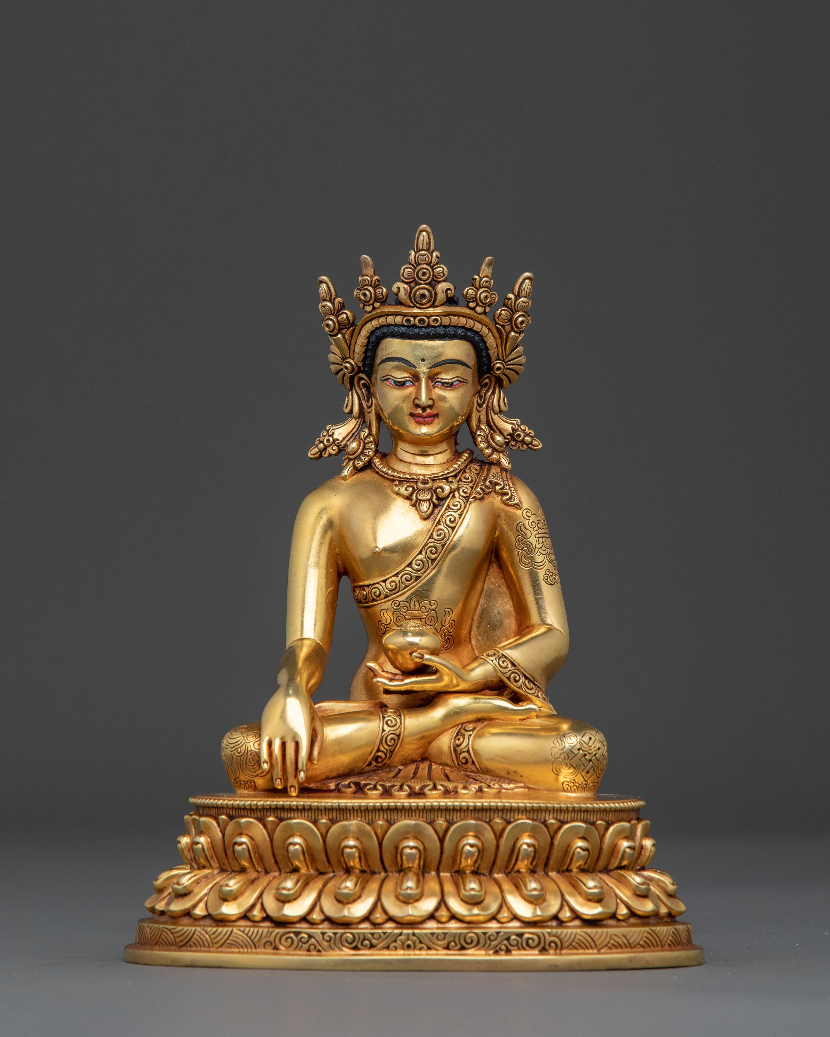 Crown Shakyamuni Spiritual Decor Statue