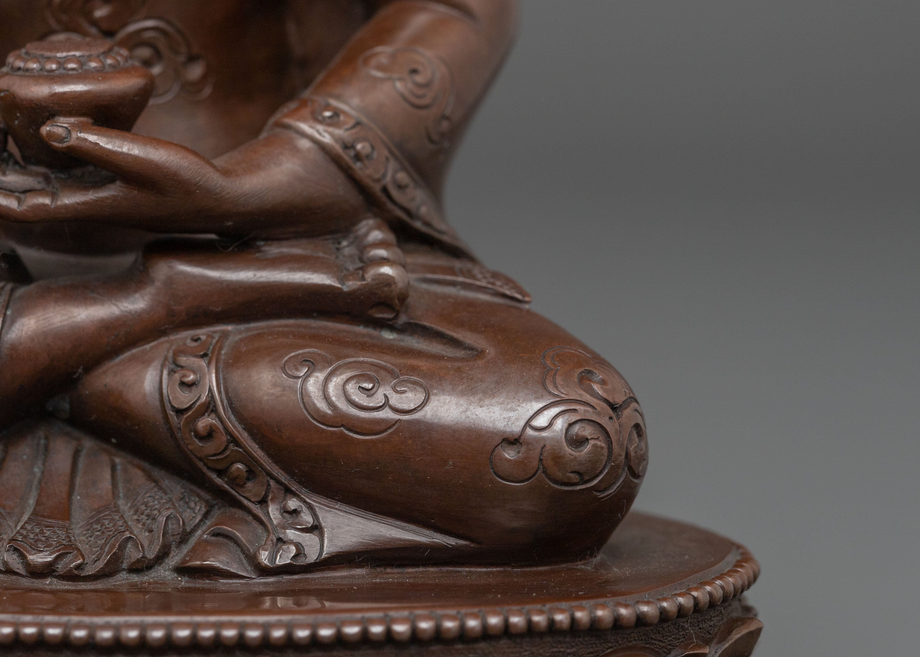 Shakyamuni Buddha Statue | Symbol of Enlightenment