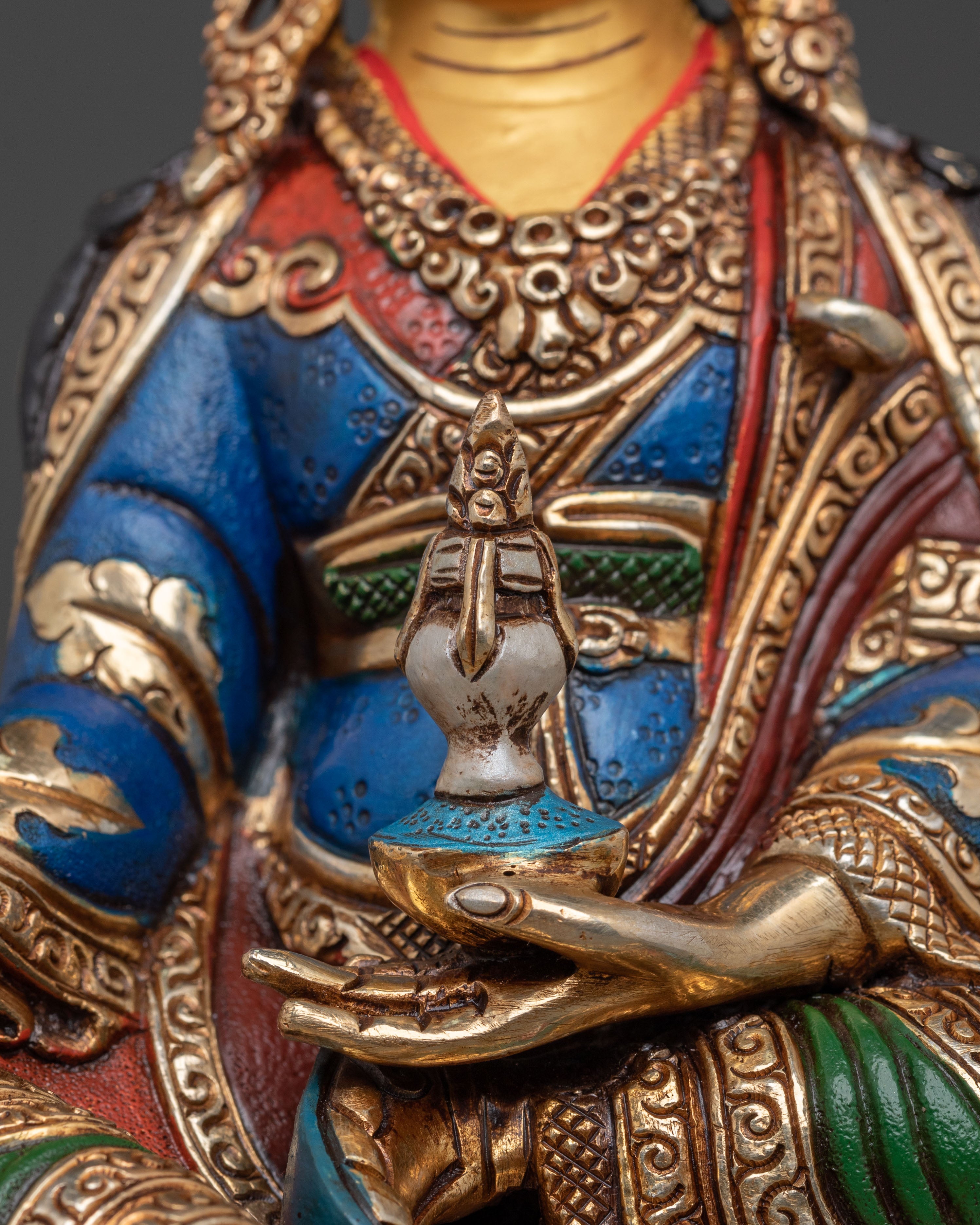 Guru Rinpoche Golden Statue | Enlightened Presence