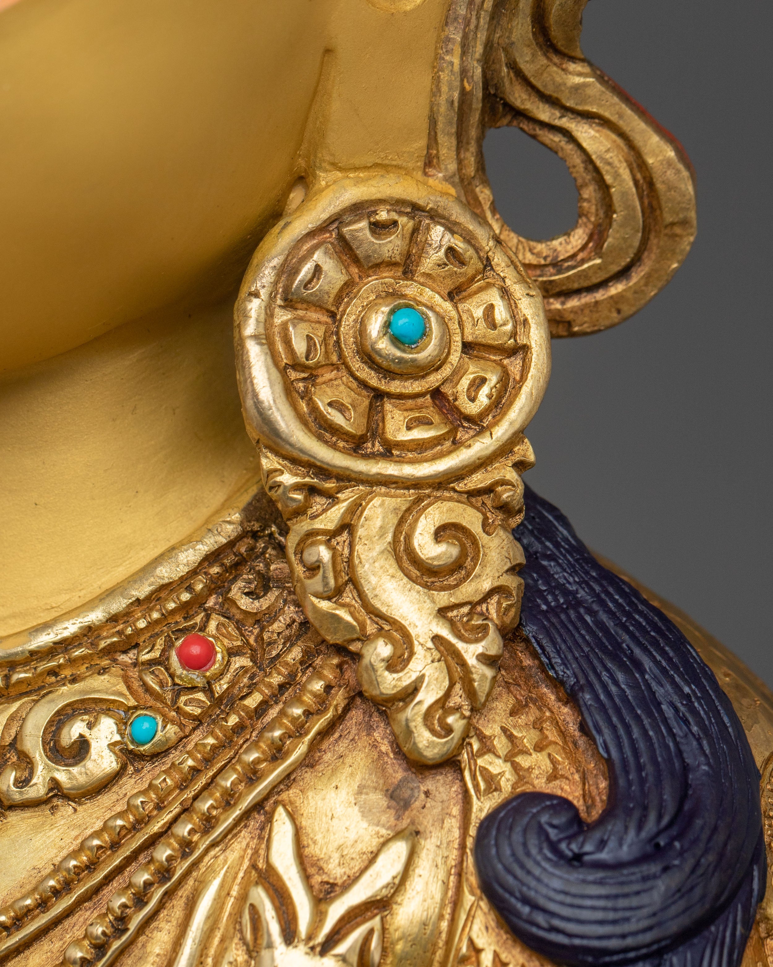 Four-Armed Chenrezig Sculpture | 31.5cm Golden Figurine
