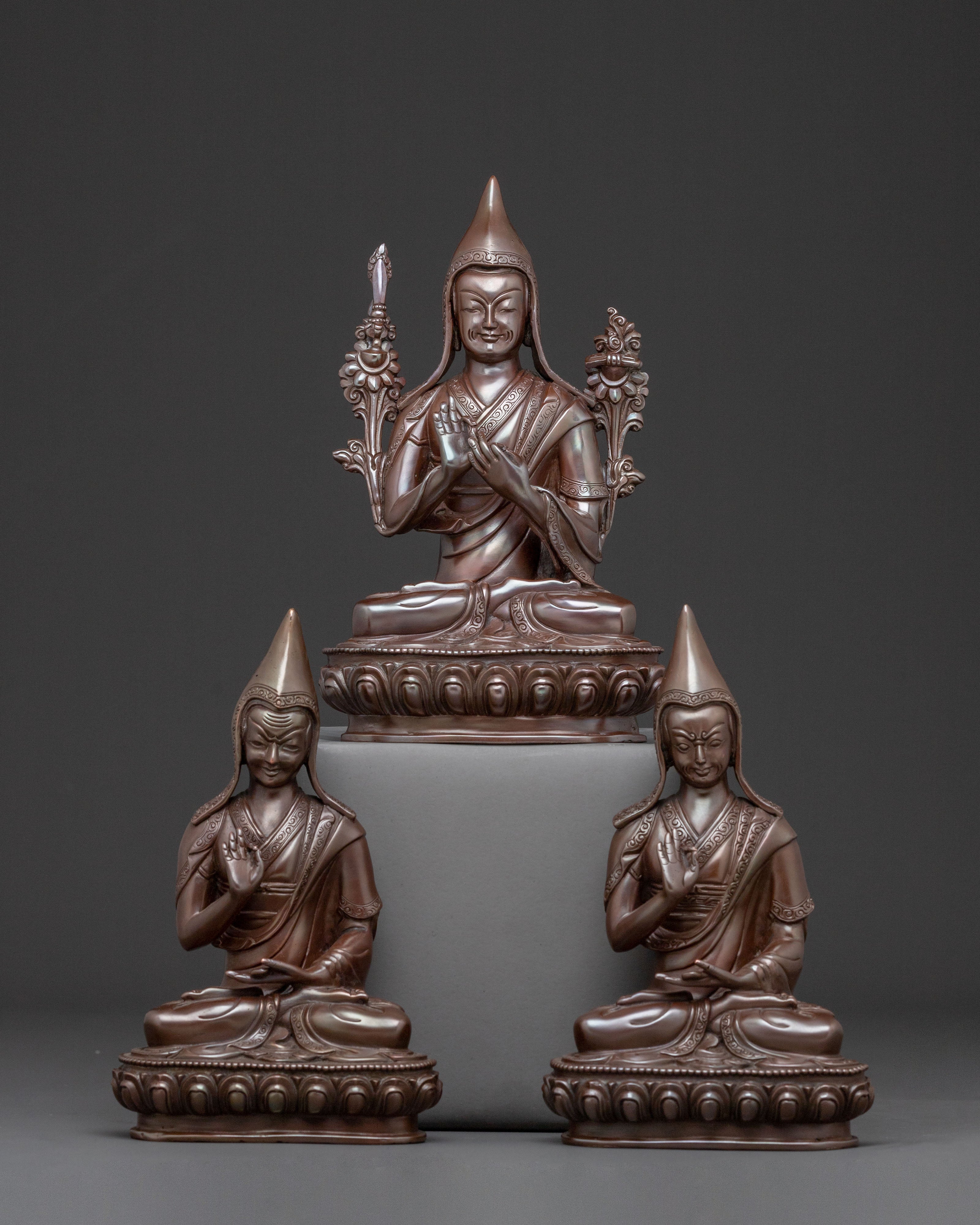 Tsongkhapa Statue with Disciples